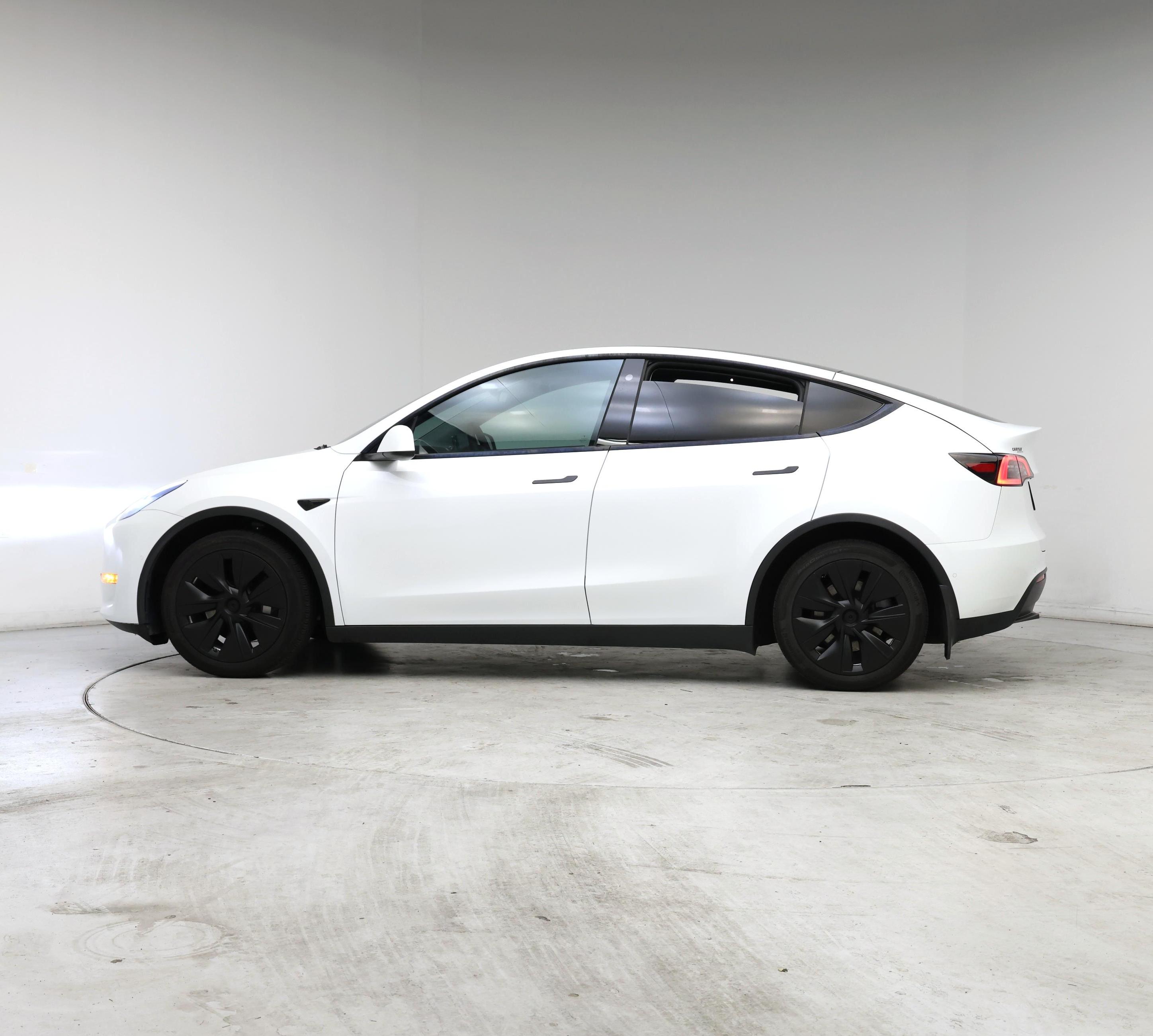 Thumbnail: 2021 Tesla Model Y - 3