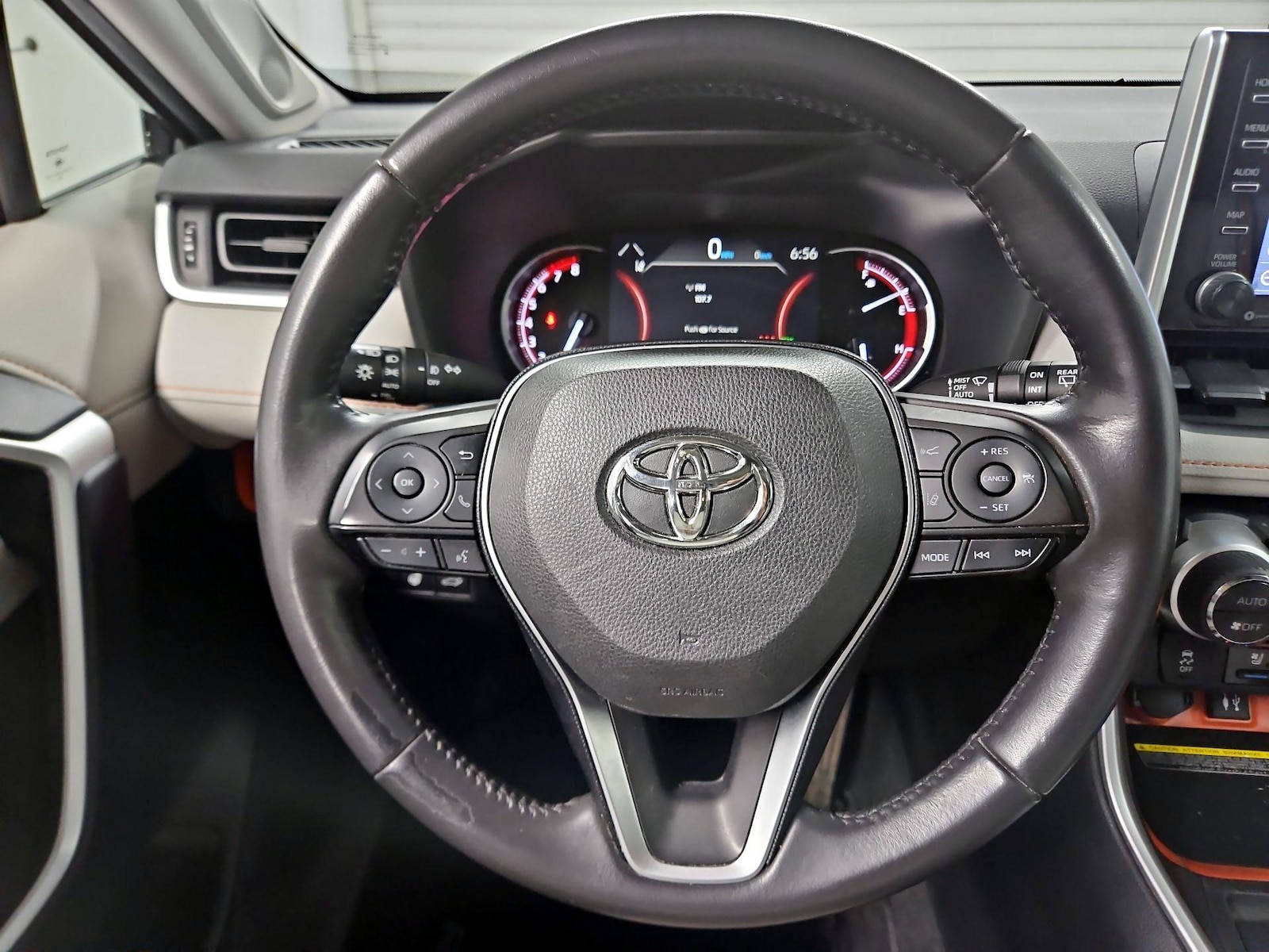 2019 Toyota RAV4 Adventure - Photo 11