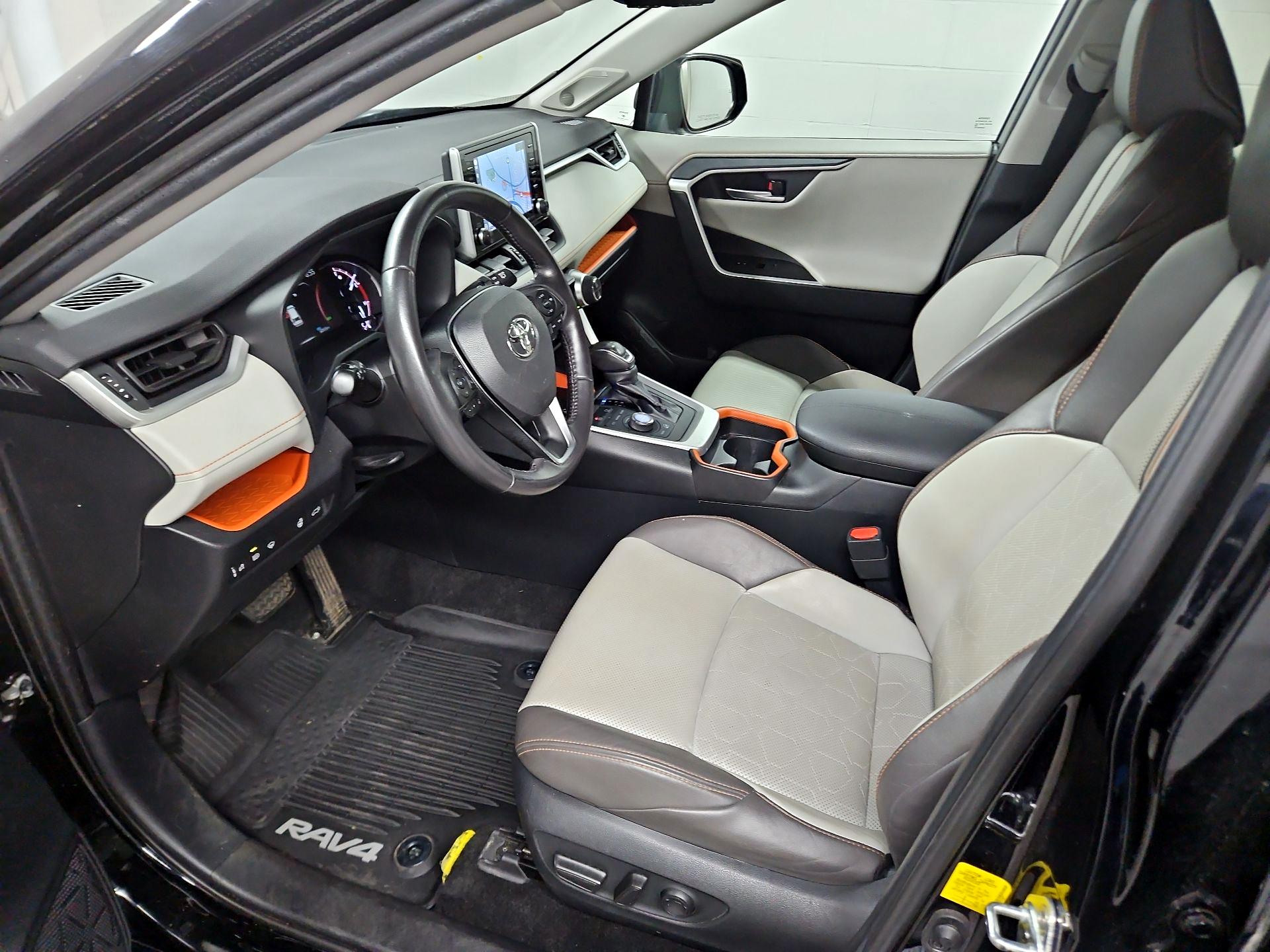 Thumbnail: 2019 Toyota RAV4 - 11