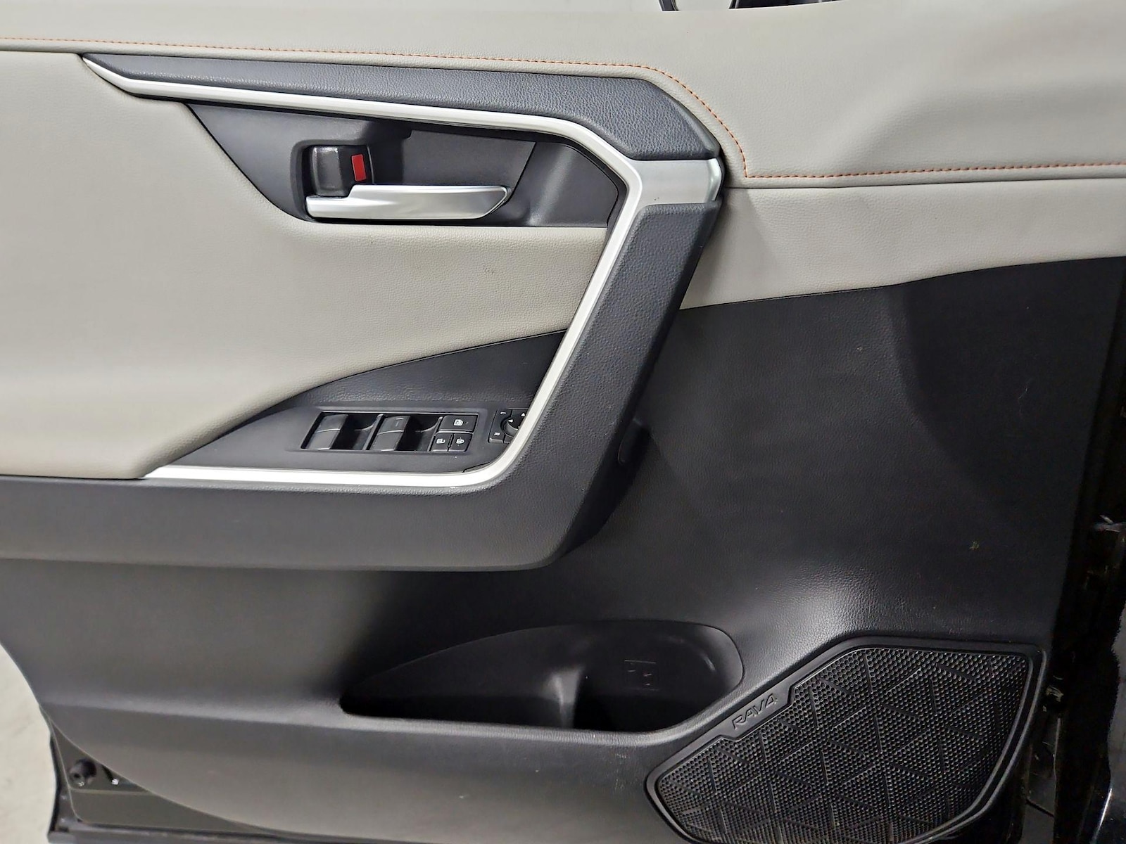 2019 Toyota RAV4 Adventure - Photo 13