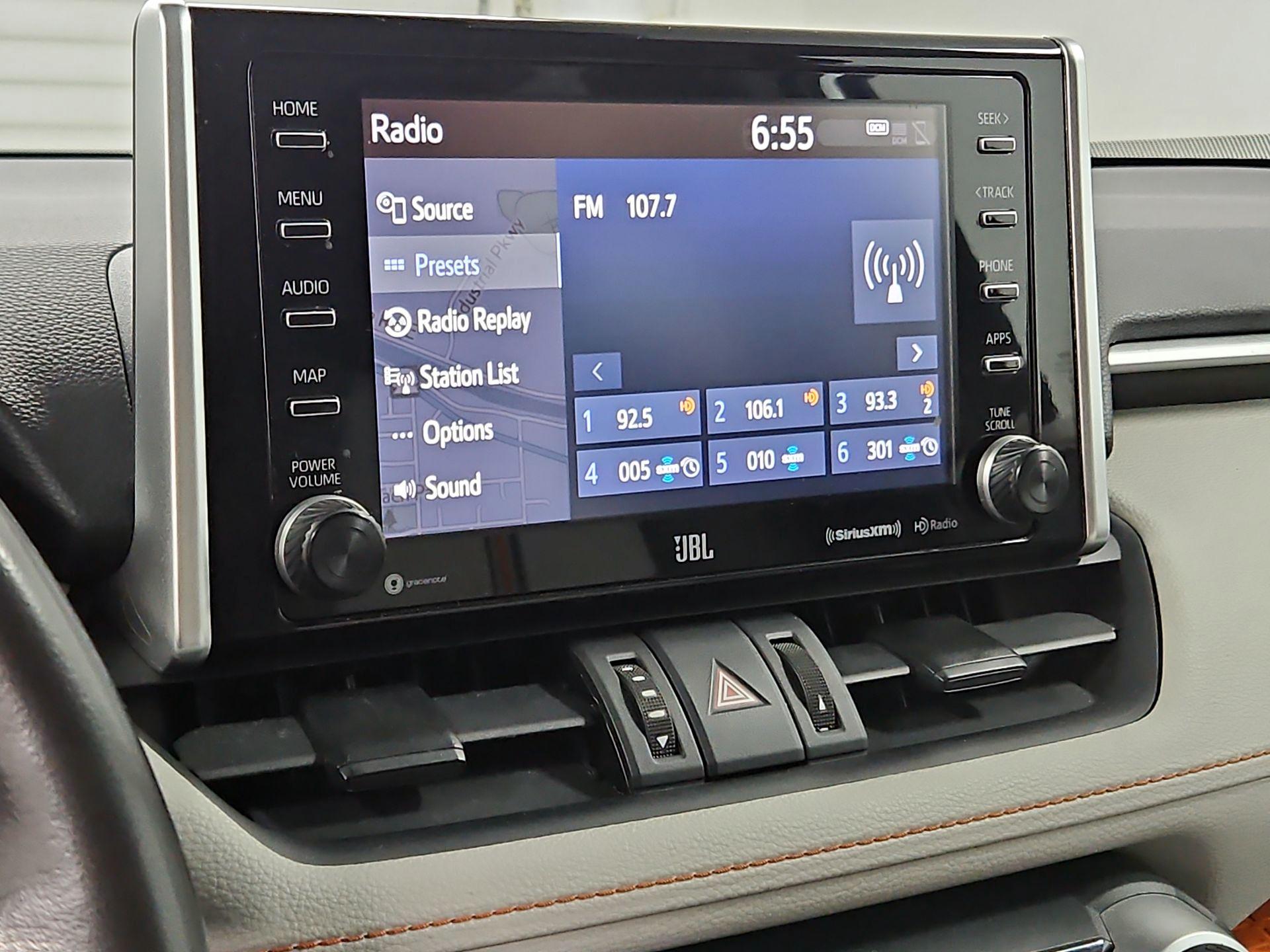 Thumbnail: 2019 Toyota RAV4 - 16