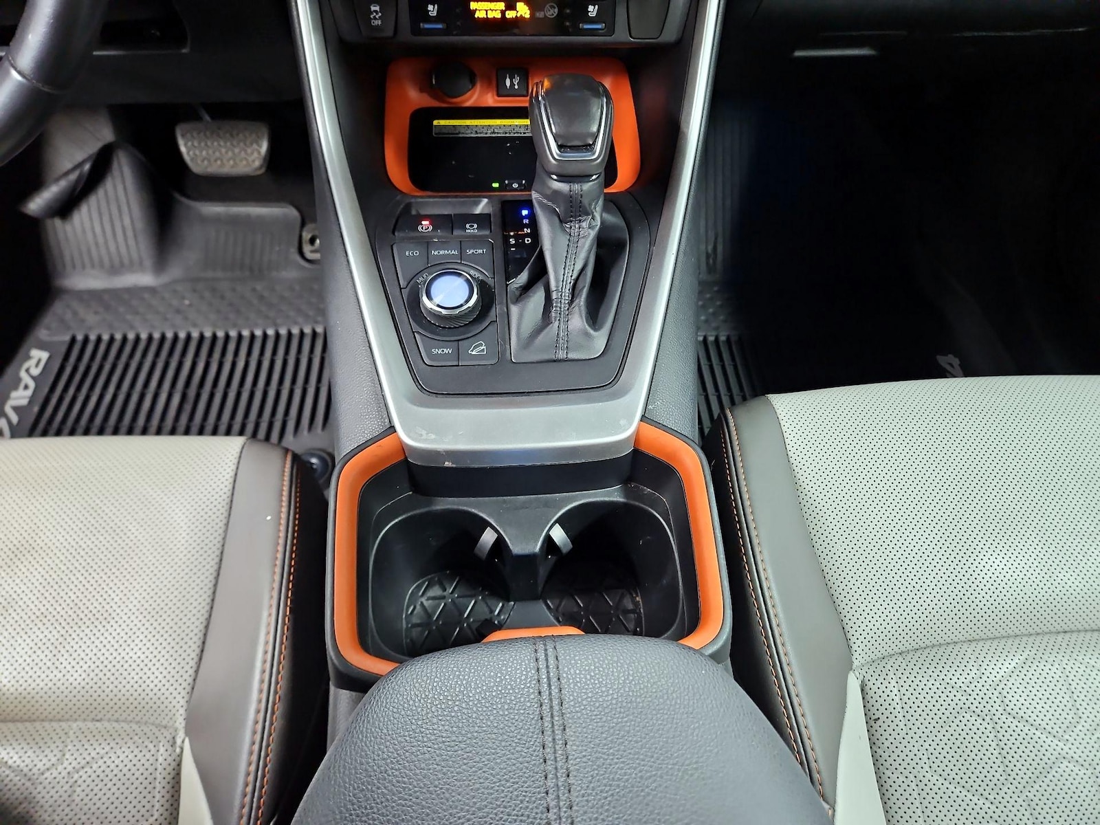 2019 Toyota RAV4 Adventure - Photo 19