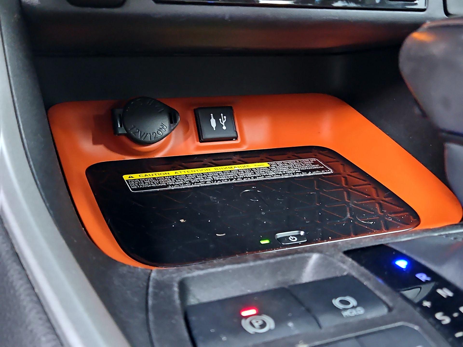 Thumbnail: 2019 Toyota RAV4 - 19