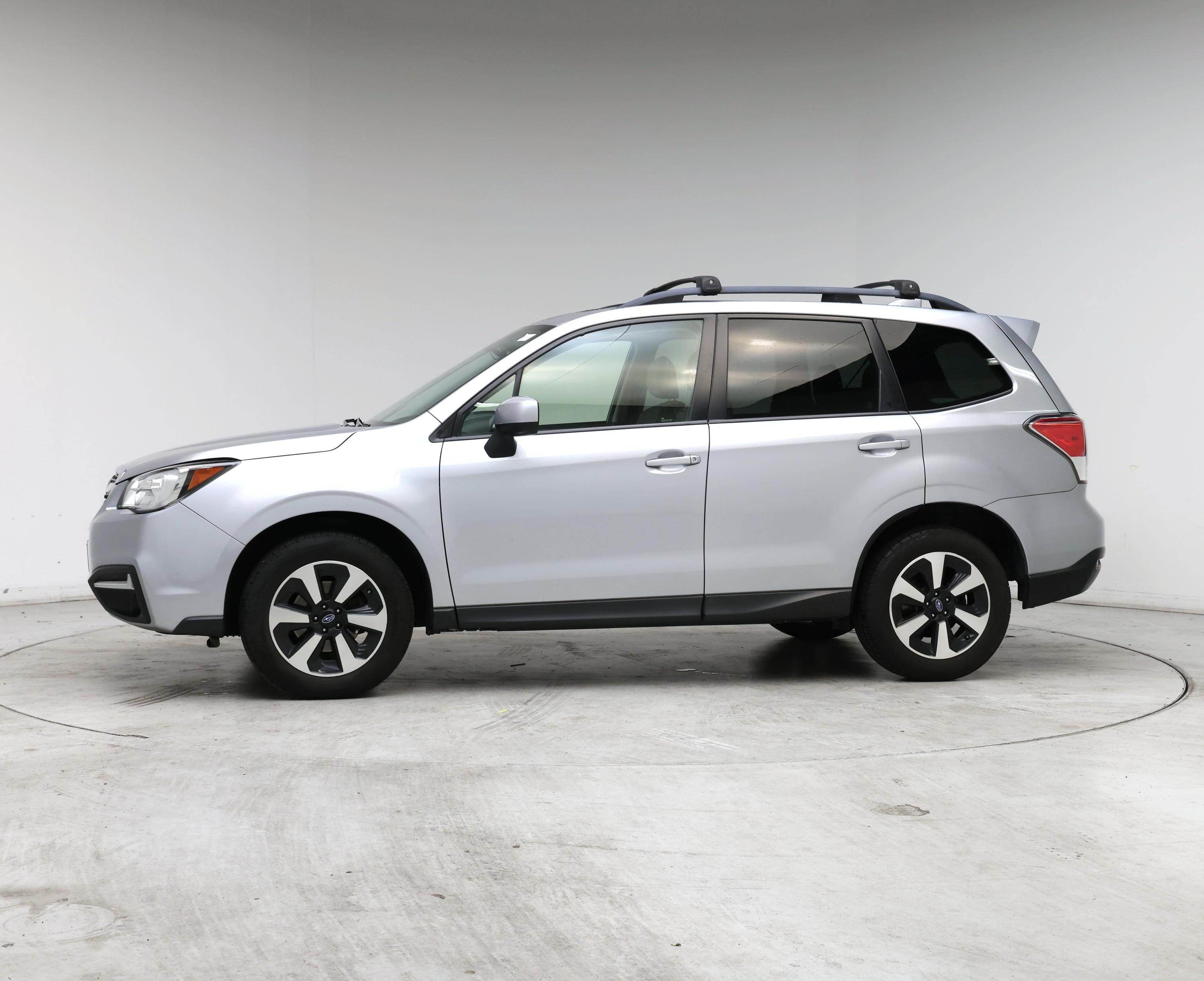 Thumbnail: 2018 Subaru Forester - 3