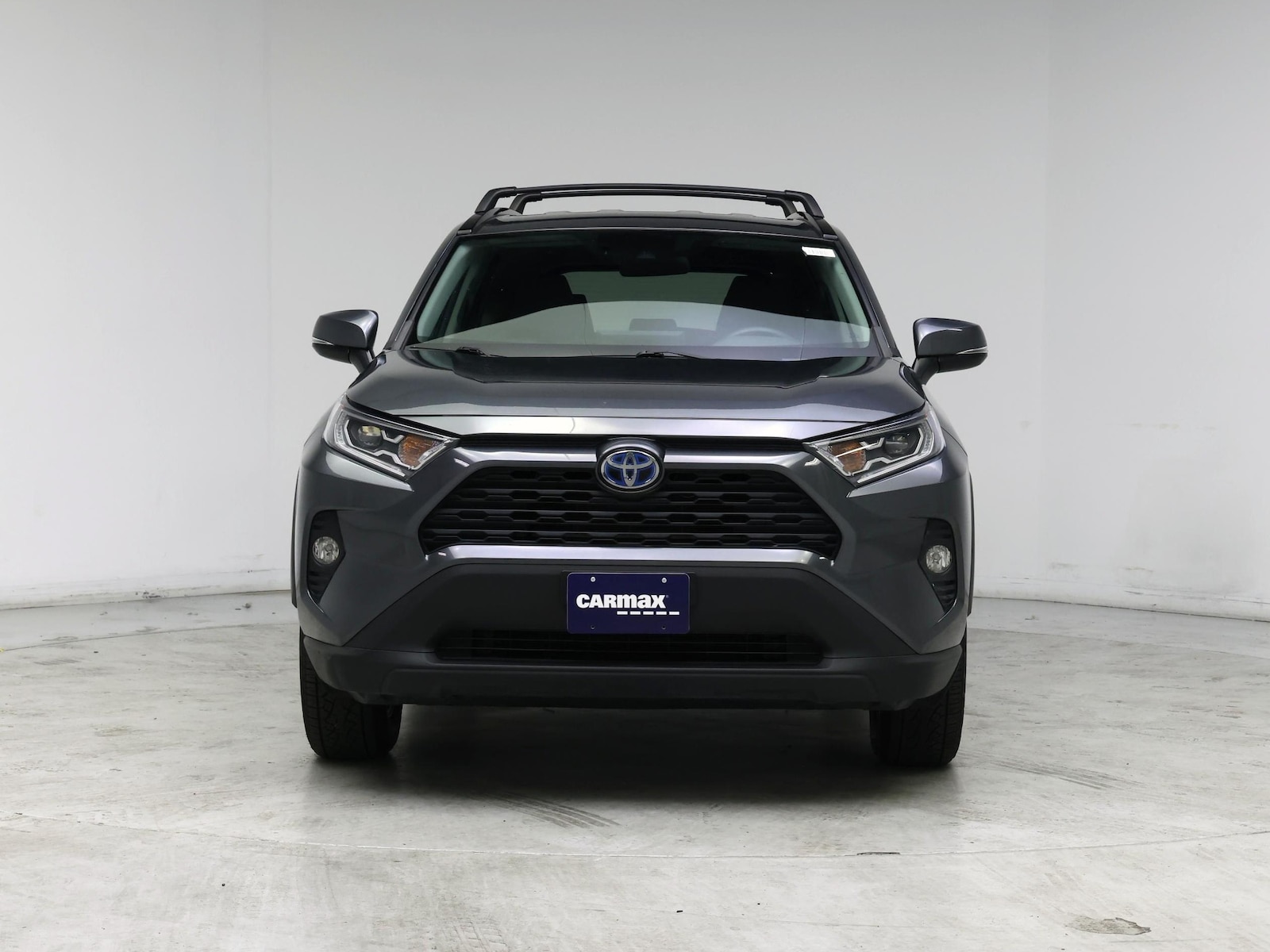 2020 Toyota RAV4 XLE - Photo 6