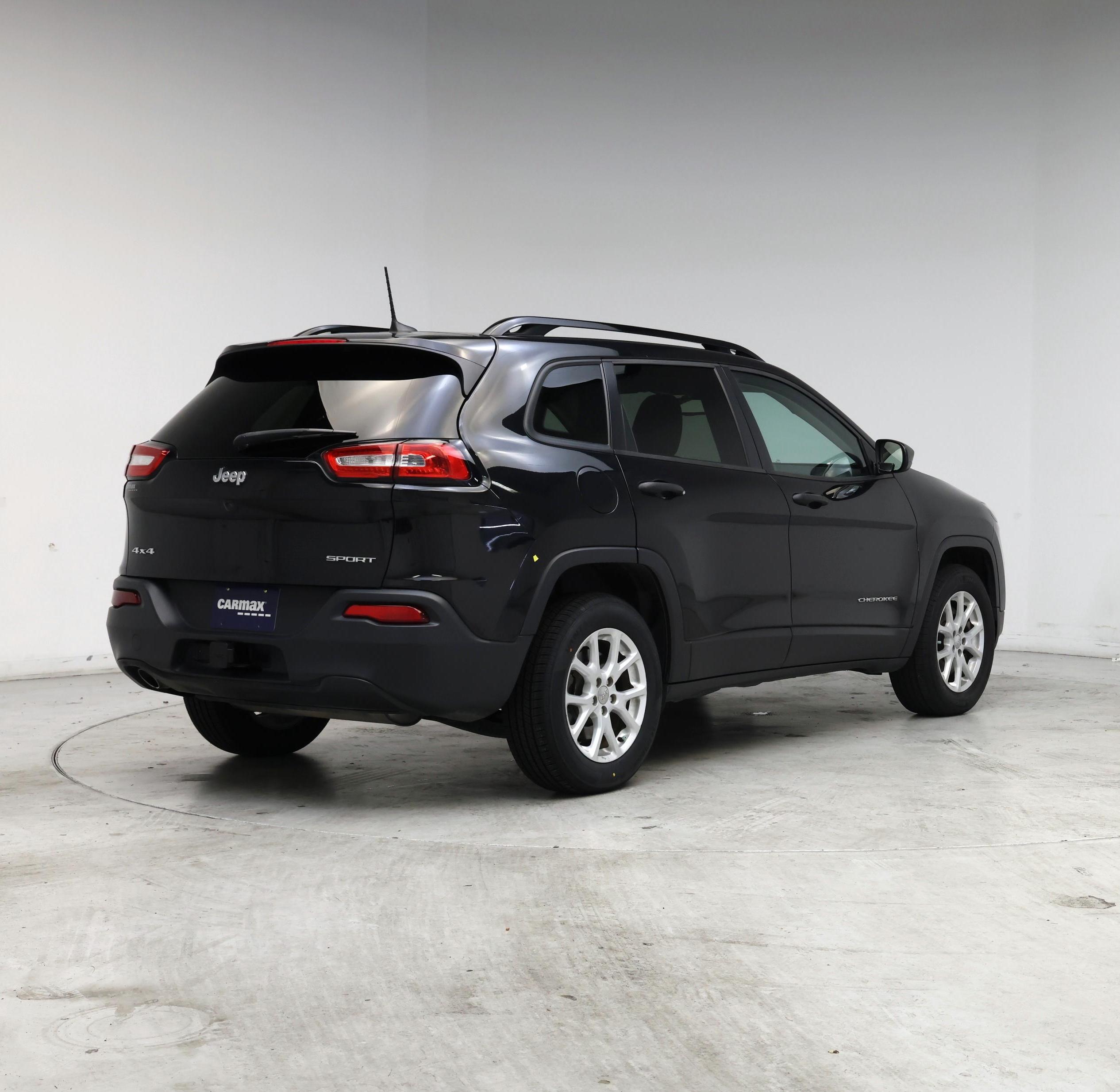 Thumbnail: 2016 Jeep Cherokee - 8
