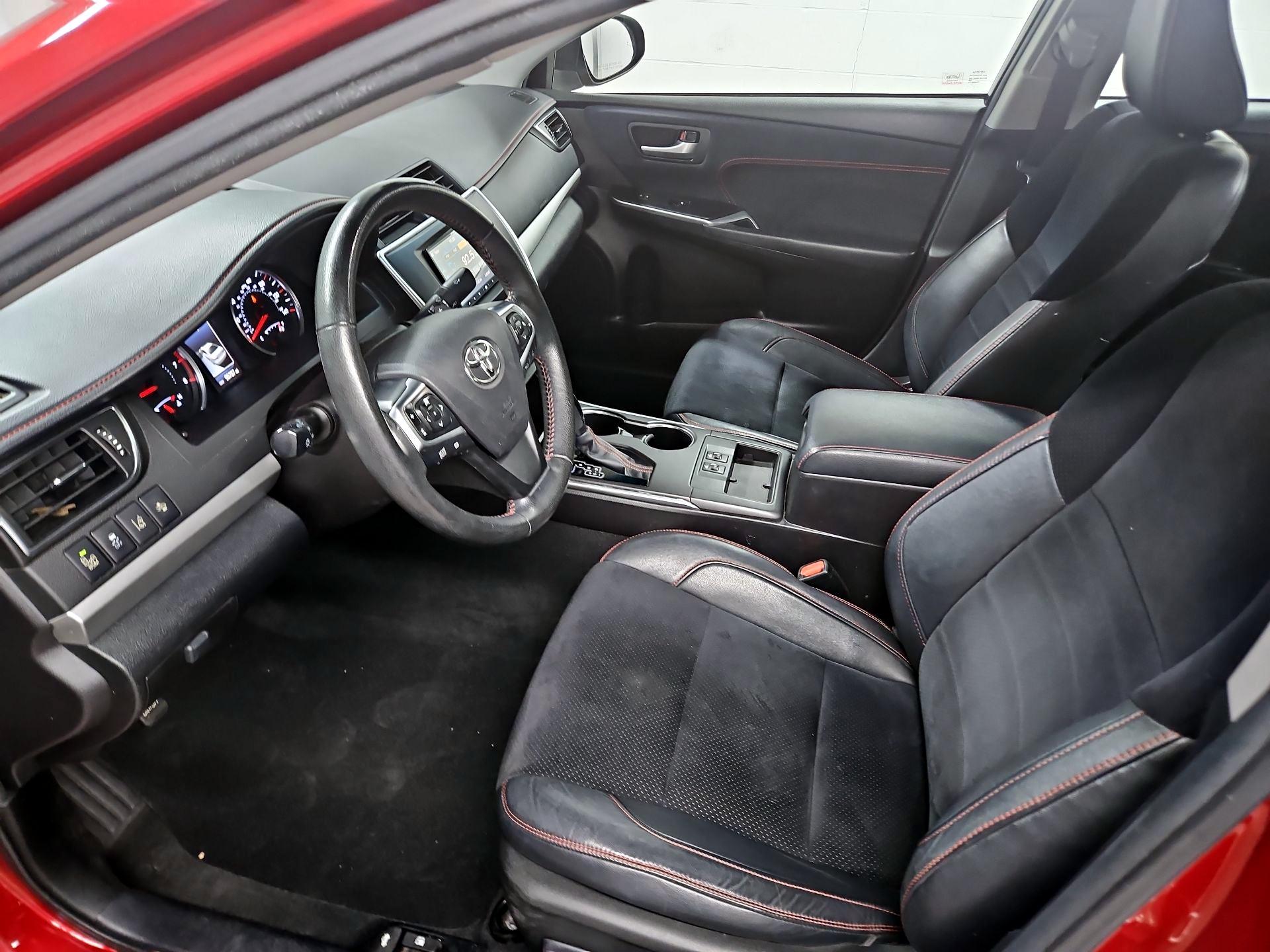 Thumbnail: 2015 Toyota Camry - 11