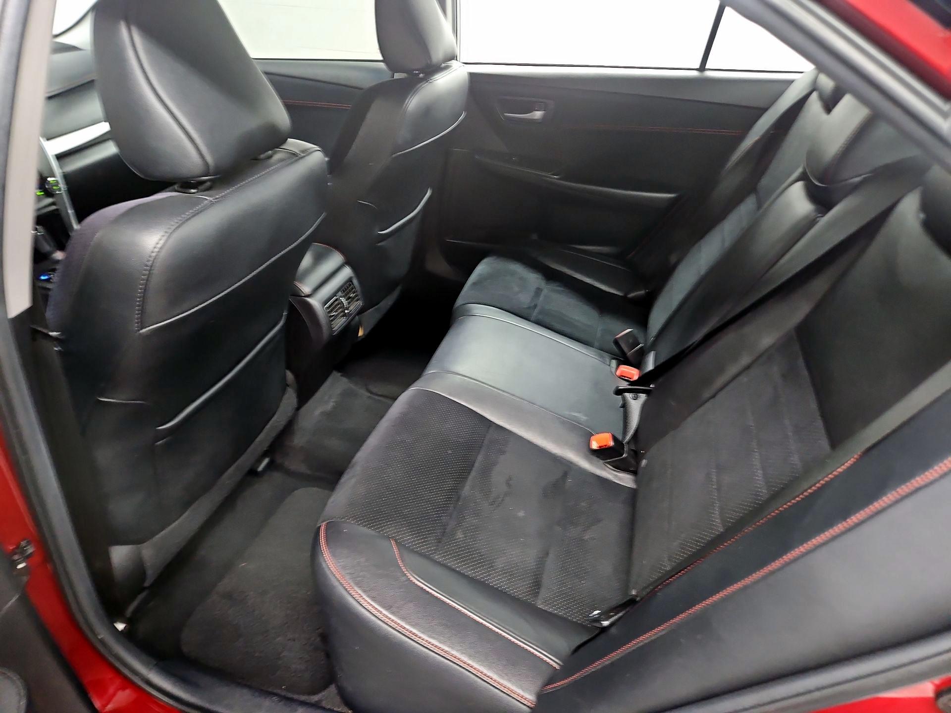 Thumbnail: 2015 Toyota Camry - 20