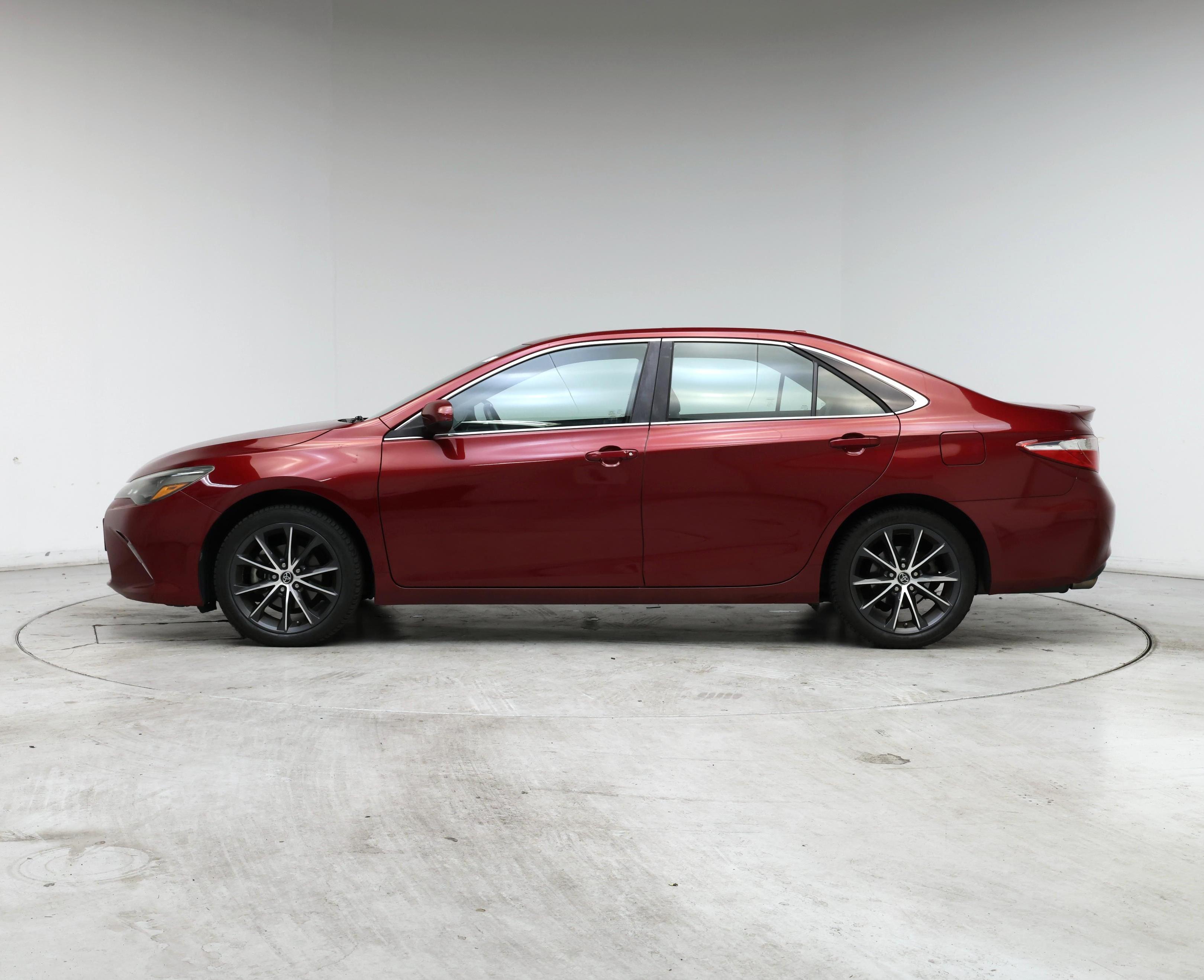 Thumbnail: 2015 Toyota Camry - 3