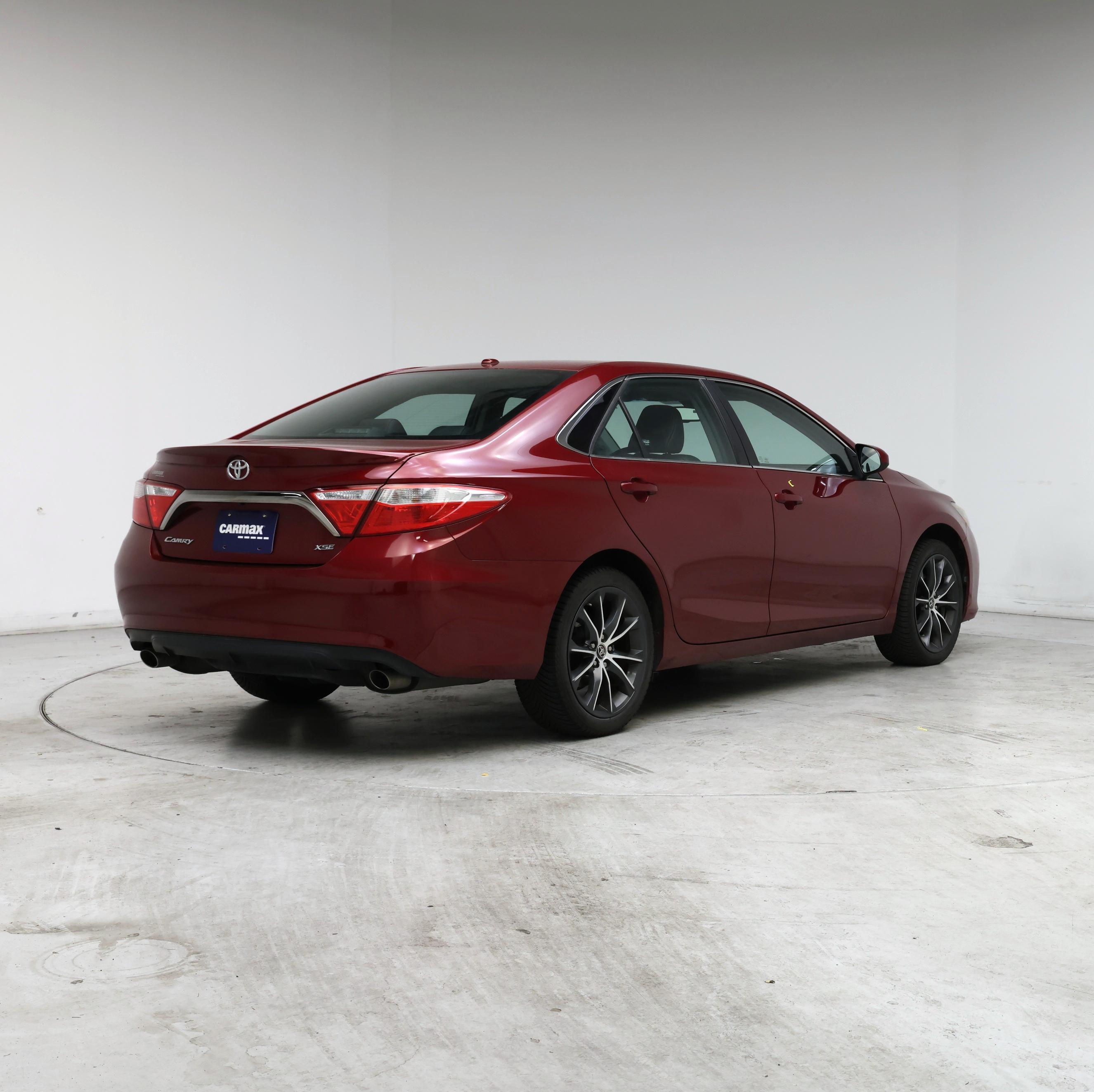 Thumbnail: 2015 Toyota Camry - 8