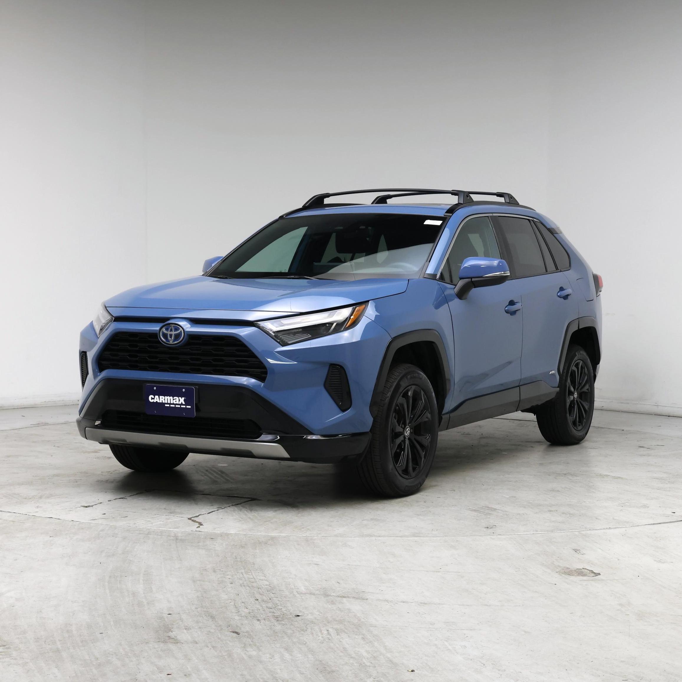 Thumbnail: 2022 Toyota RAV4 - 4