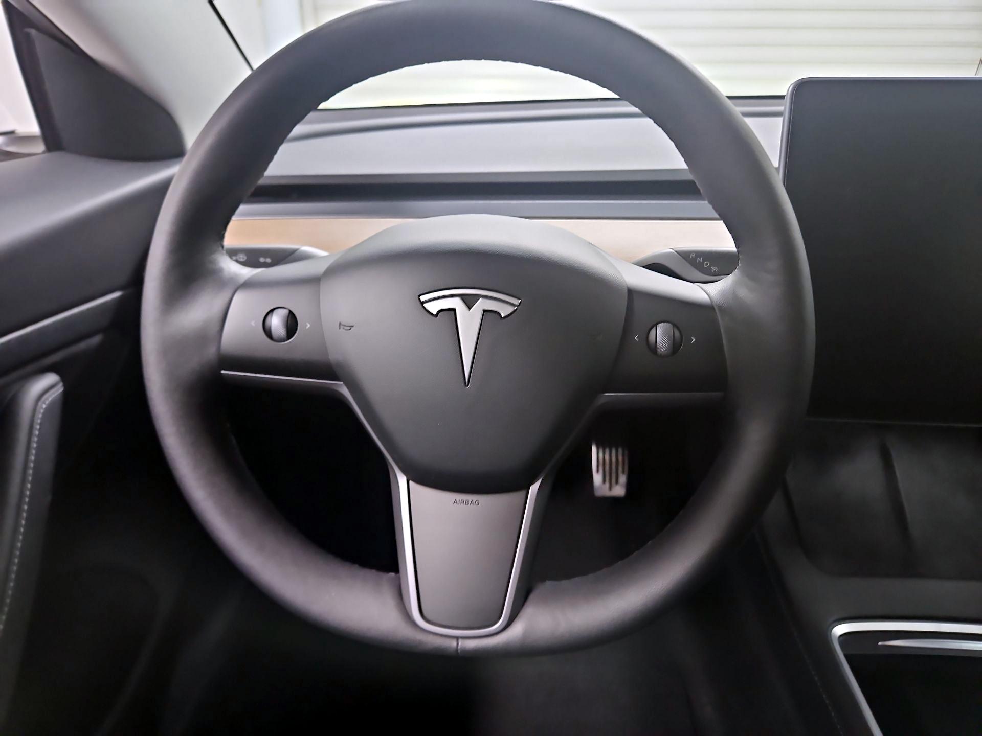 Thumbnail: 2021 Tesla Model 3 - 10