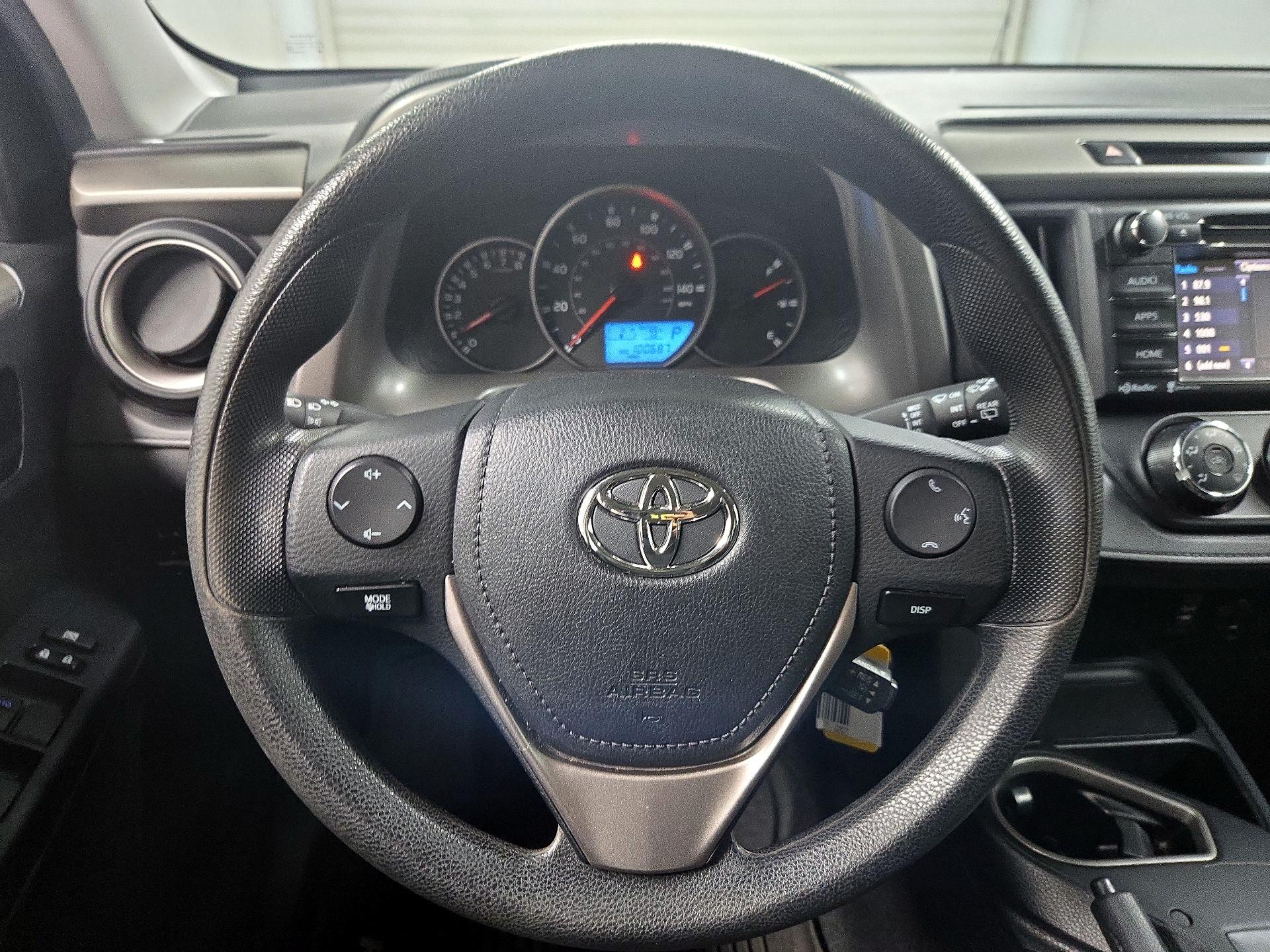 Thumbnail: 2016 Toyota RAV4 - 10