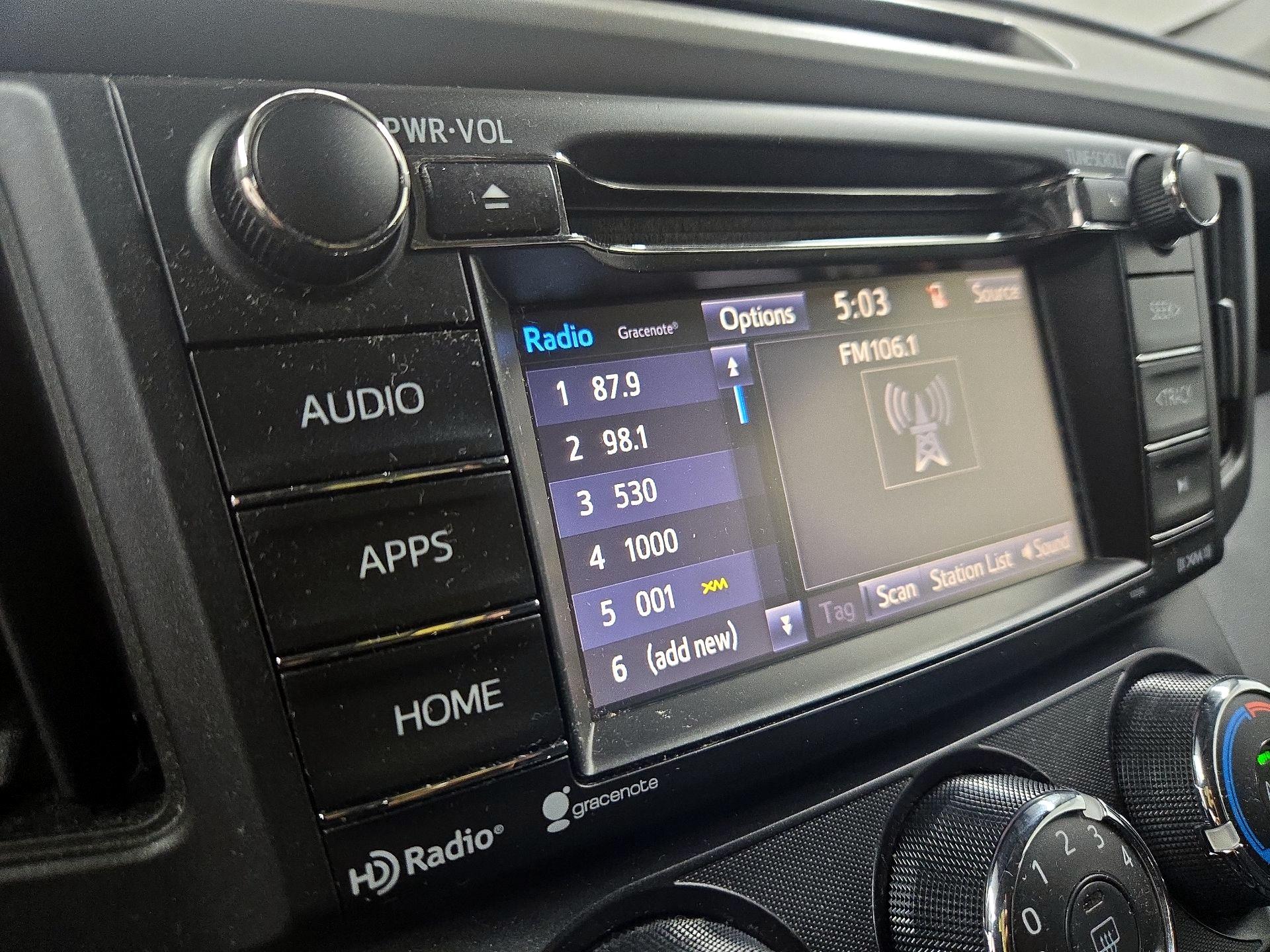 Thumbnail: 2016 Toyota RAV4 - 15