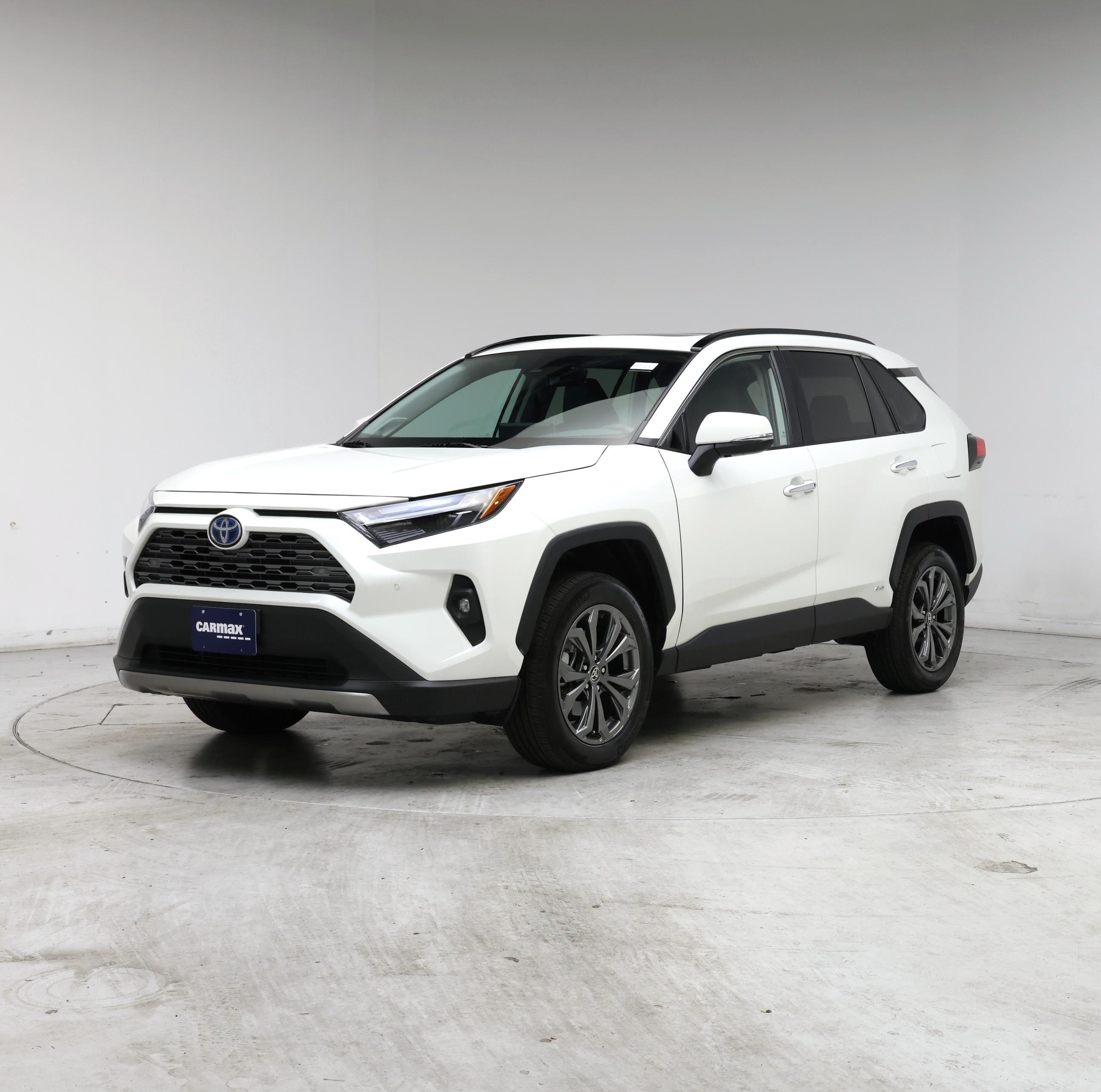 Thumbnail: 2022 Toyota RAV4 - 4