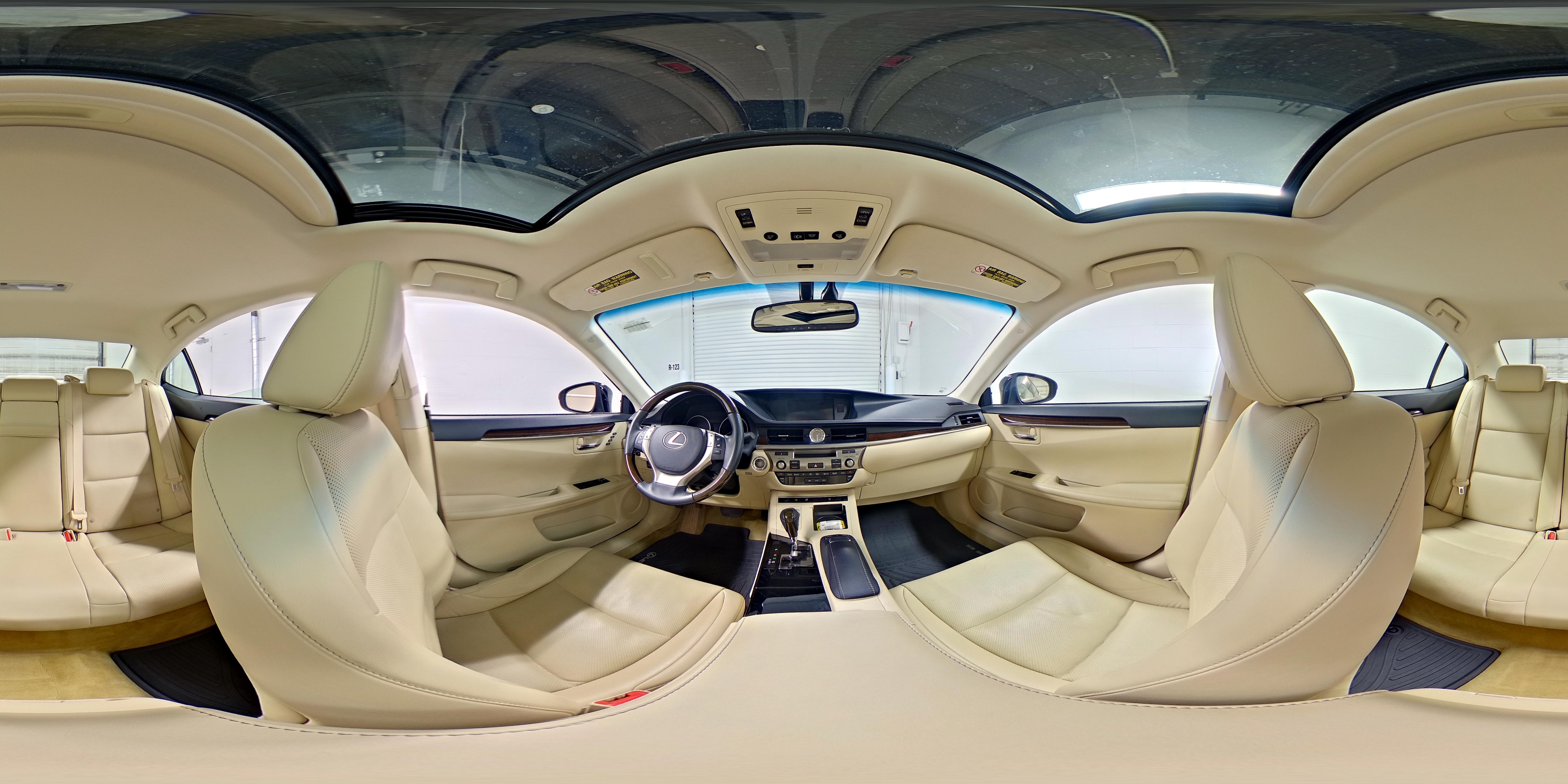 2014 Lexus ES 350 - Photo 26