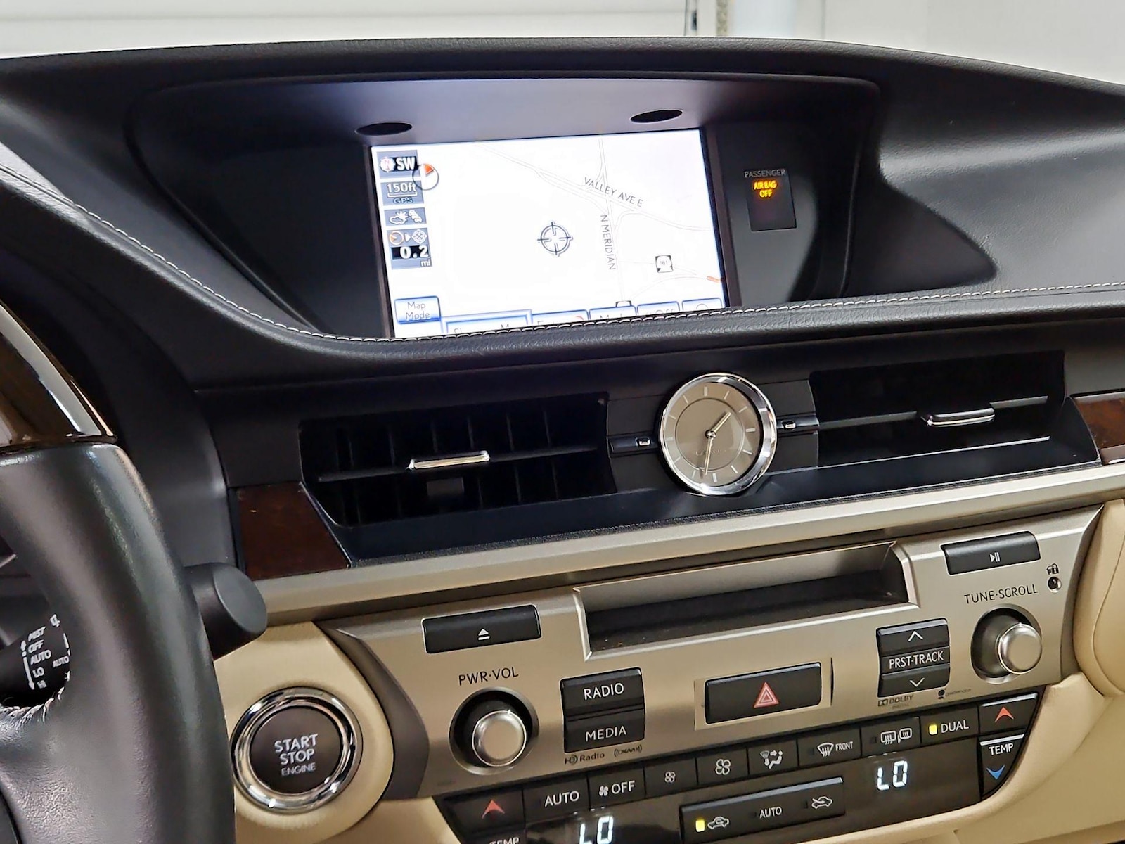 2014 Lexus ES 350 - Photo 15