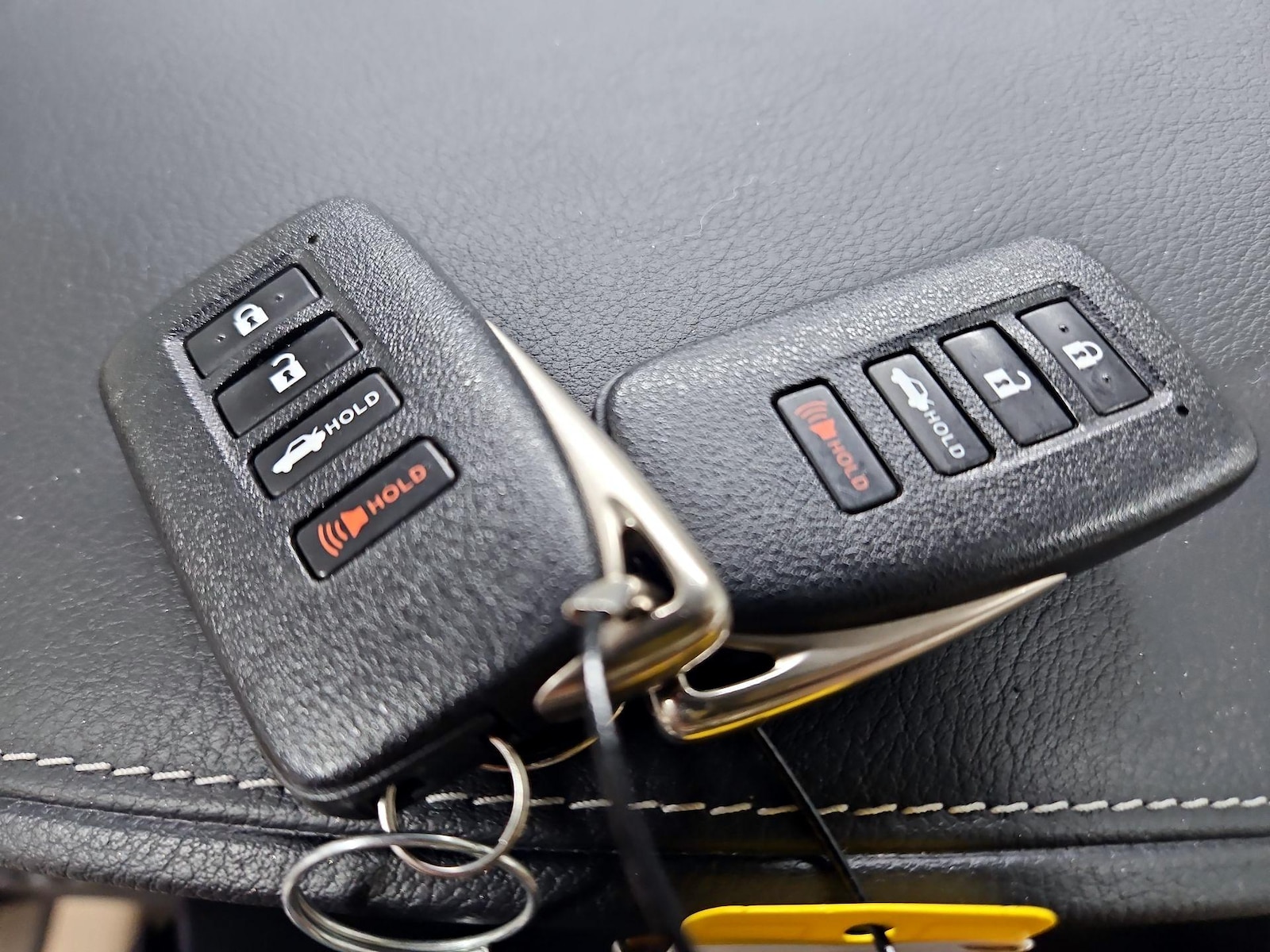 2014 Lexus ES 350 - Photo 25