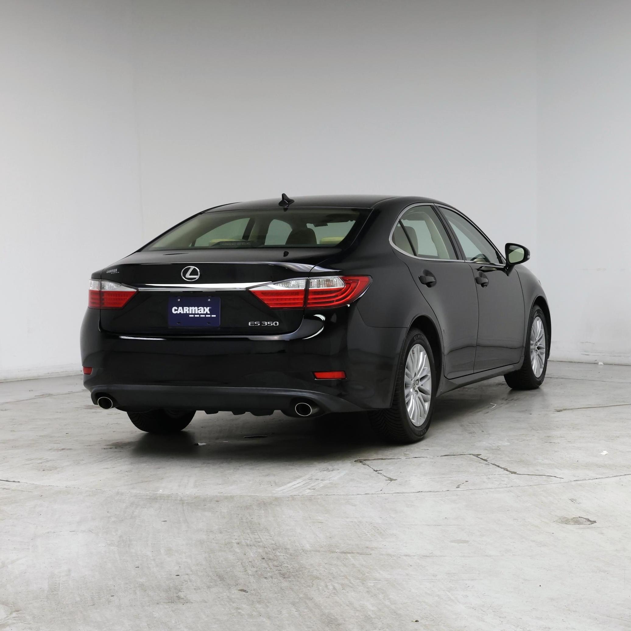 Thumbnail: 2014 Lexus ES - 8