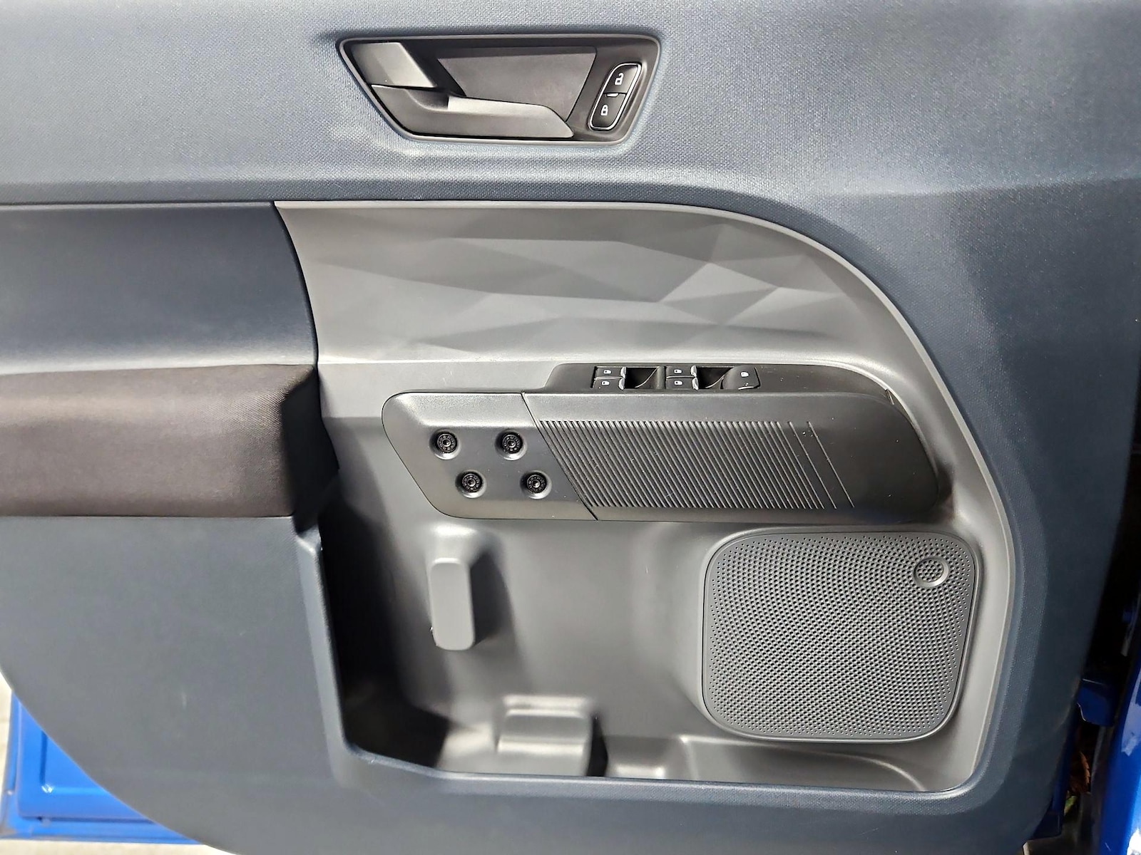 2022 Ford Maverick XL - Photo 13