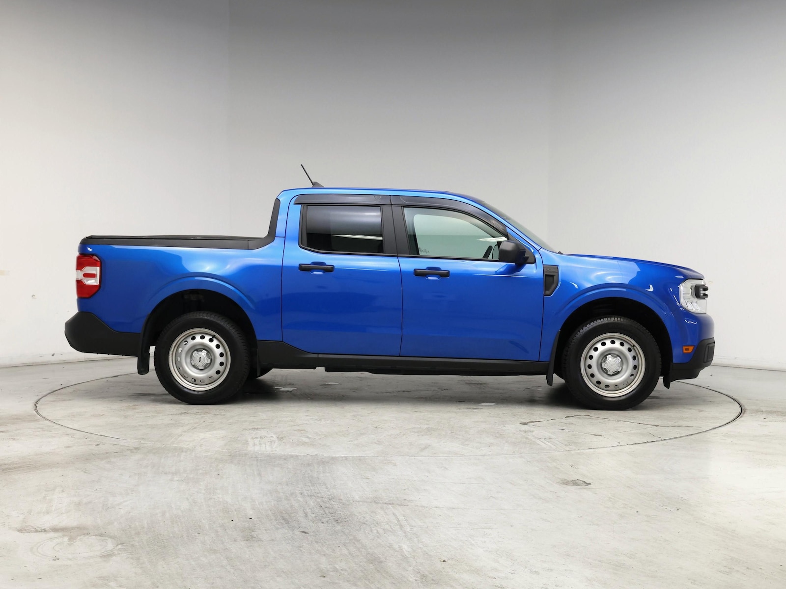 2022 Ford Maverick XL - Photo 8