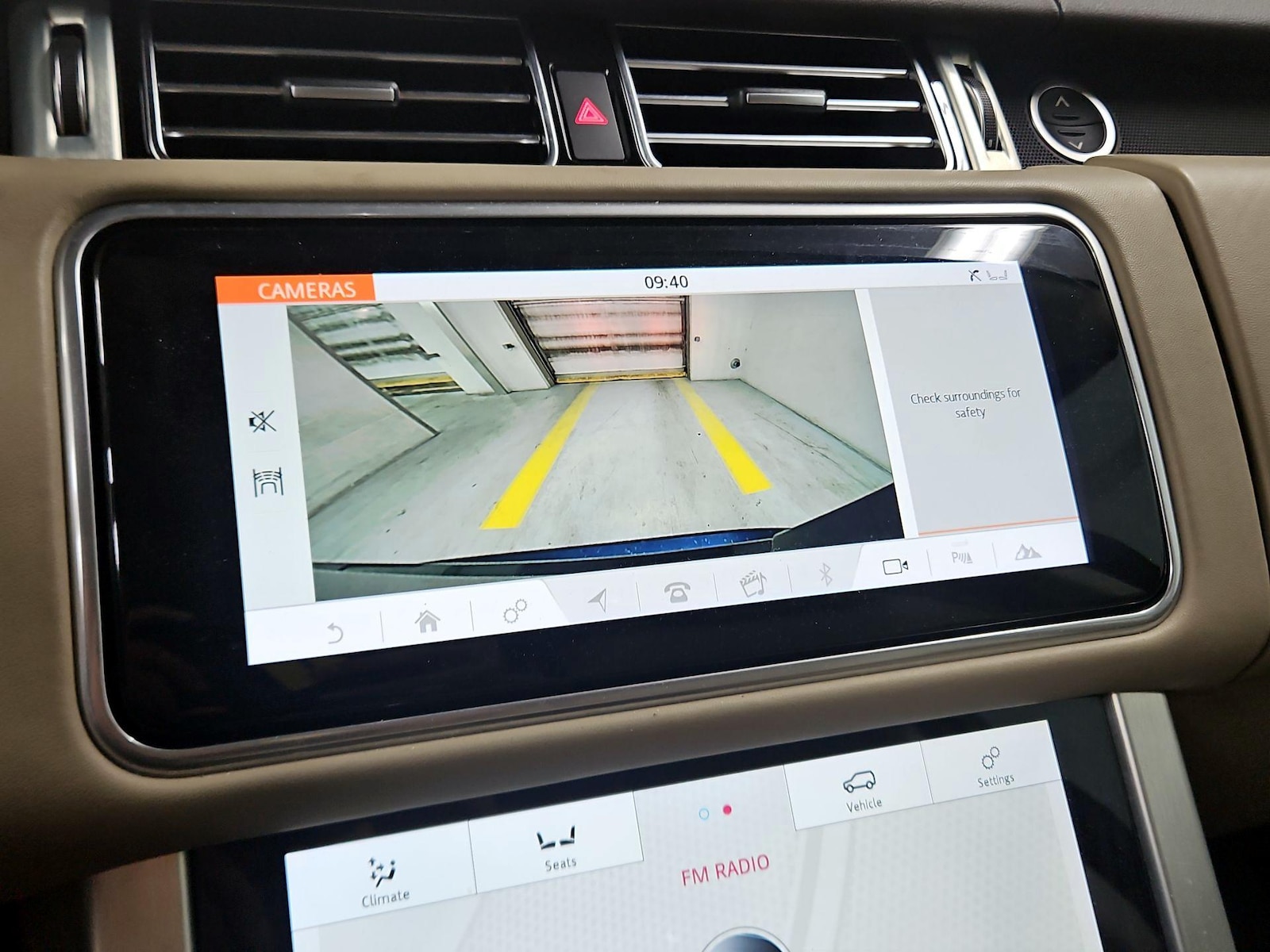2019 Land Rover Range Rover HSE - Photo 16