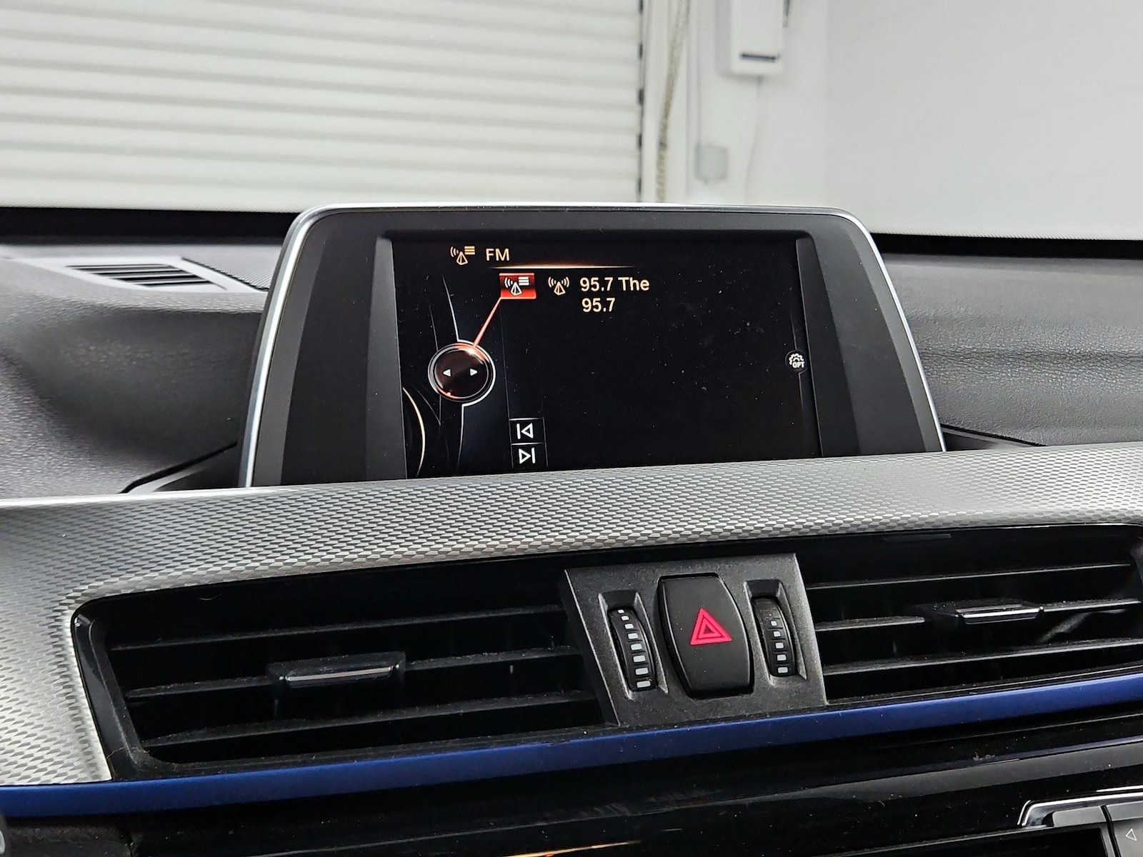 2016 BMW X1 28i - Photo 17