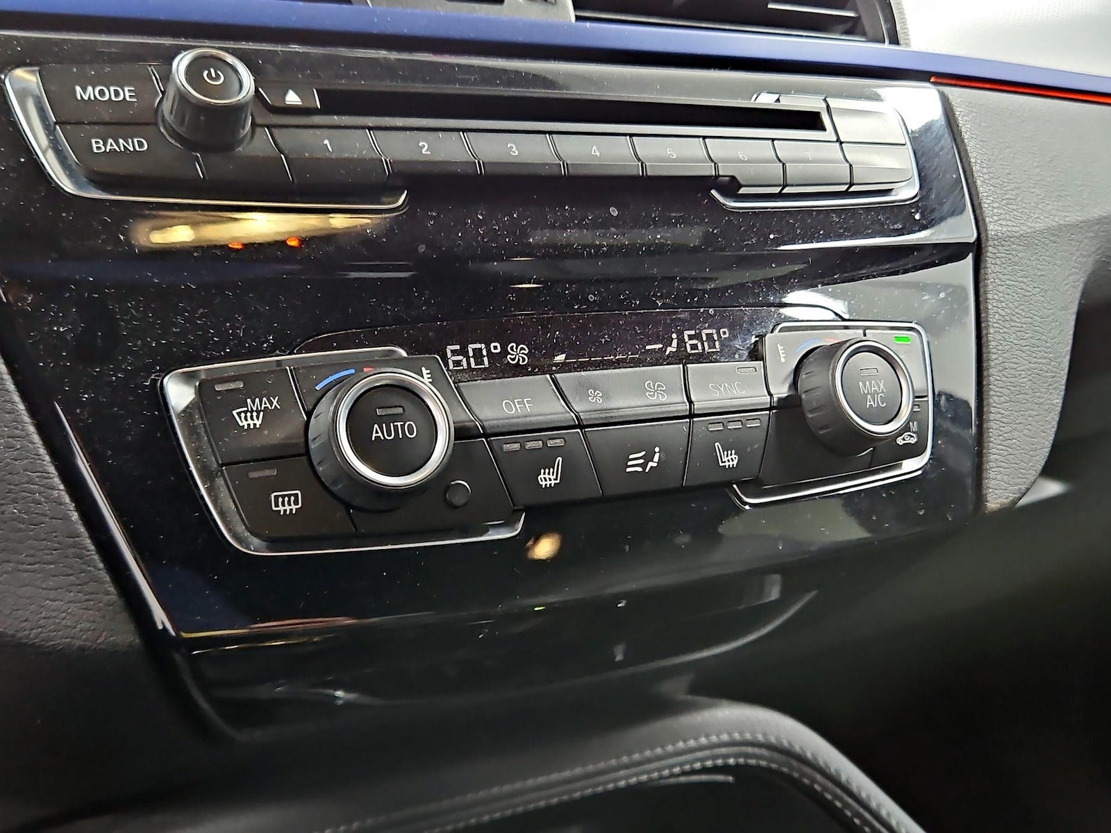 2016 BMW X1 28i - Photo 18