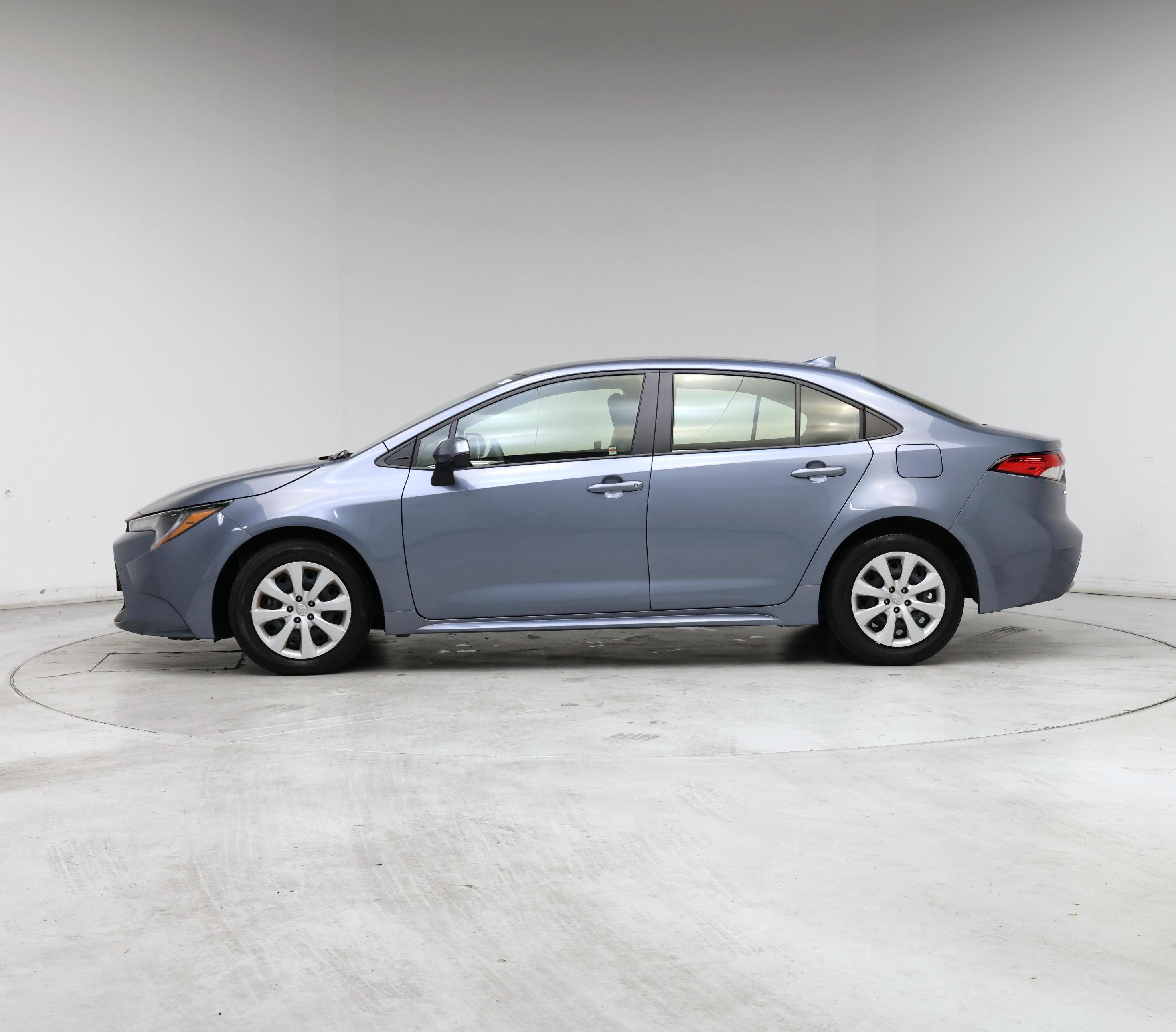 Thumbnail: 2022 Toyota Corolla - 3