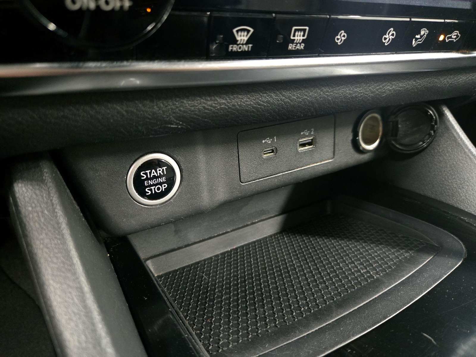 2023 Nissan Rogue SV - Photo 19
