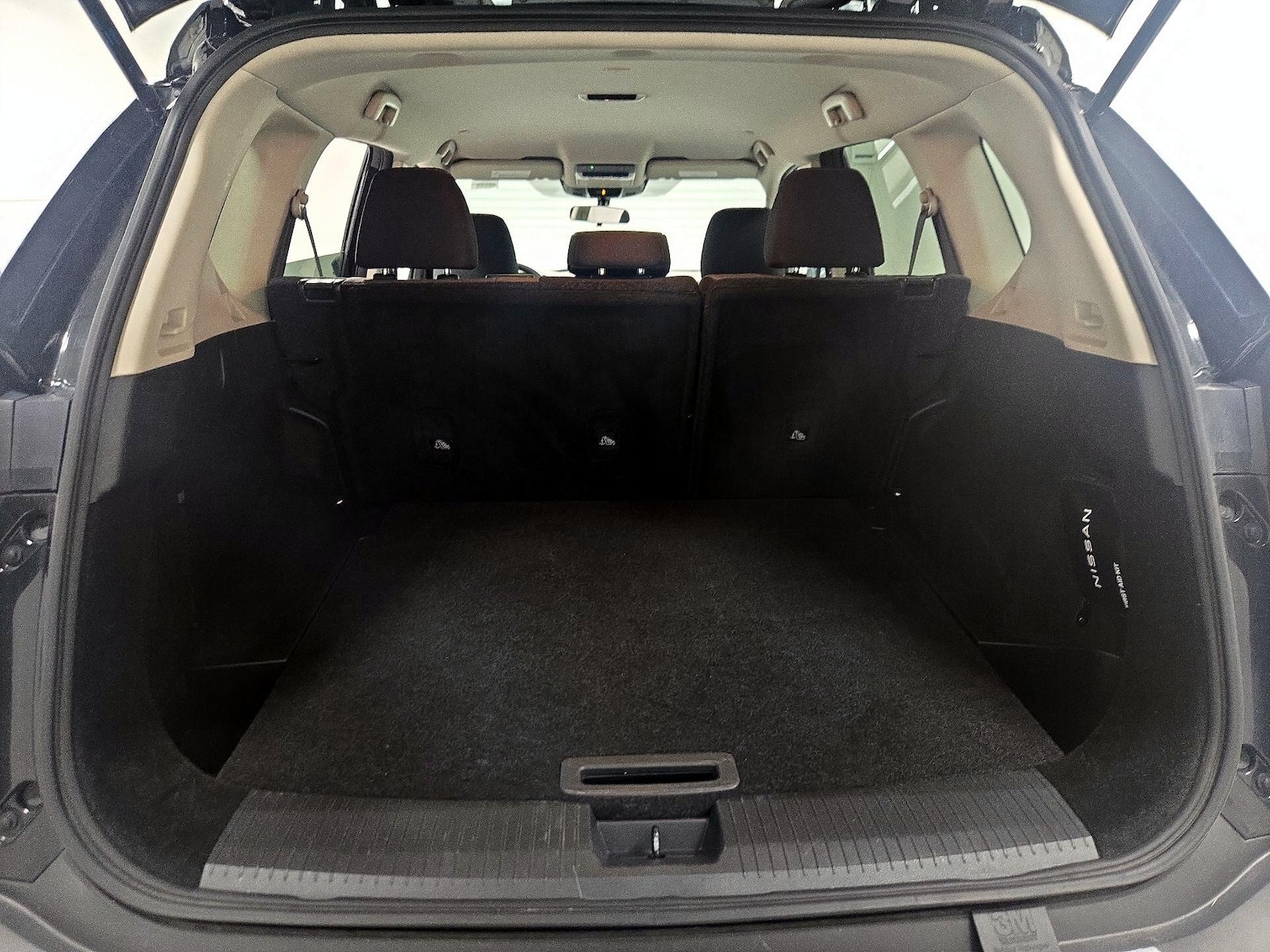 2023 Nissan Rogue SV - Photo 21