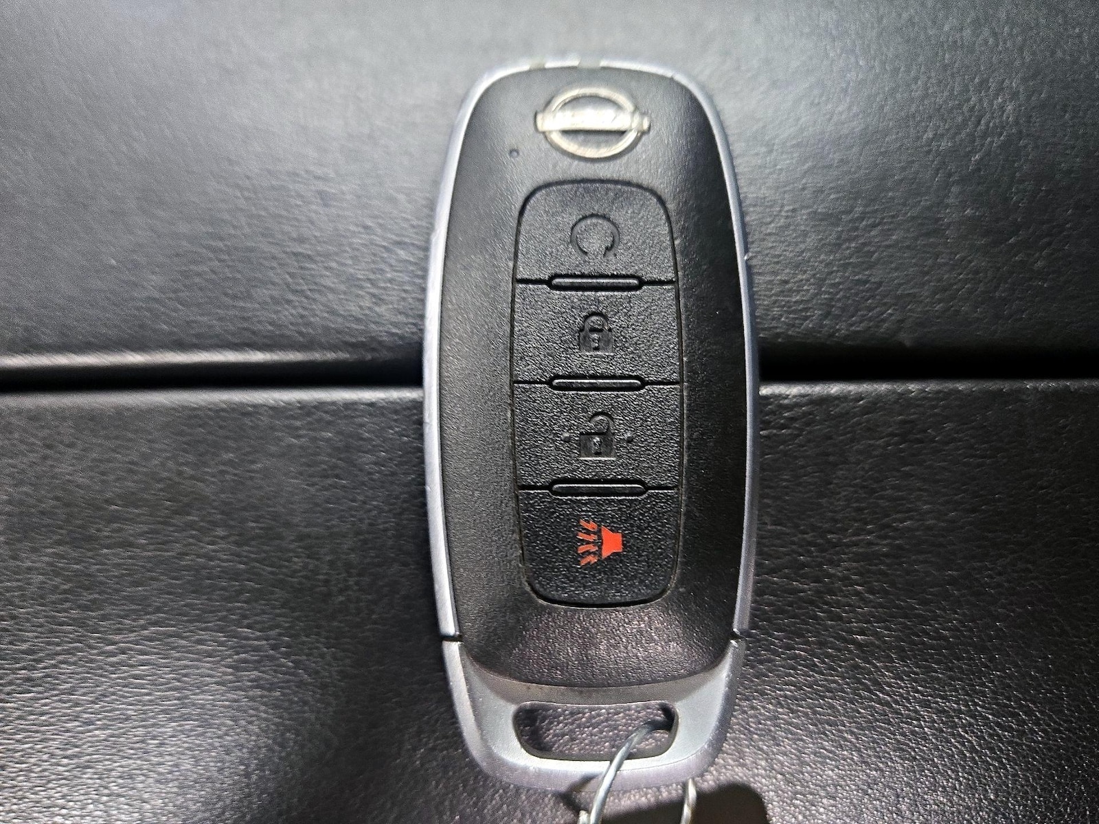 2023 Nissan Rogue SV - Photo 23