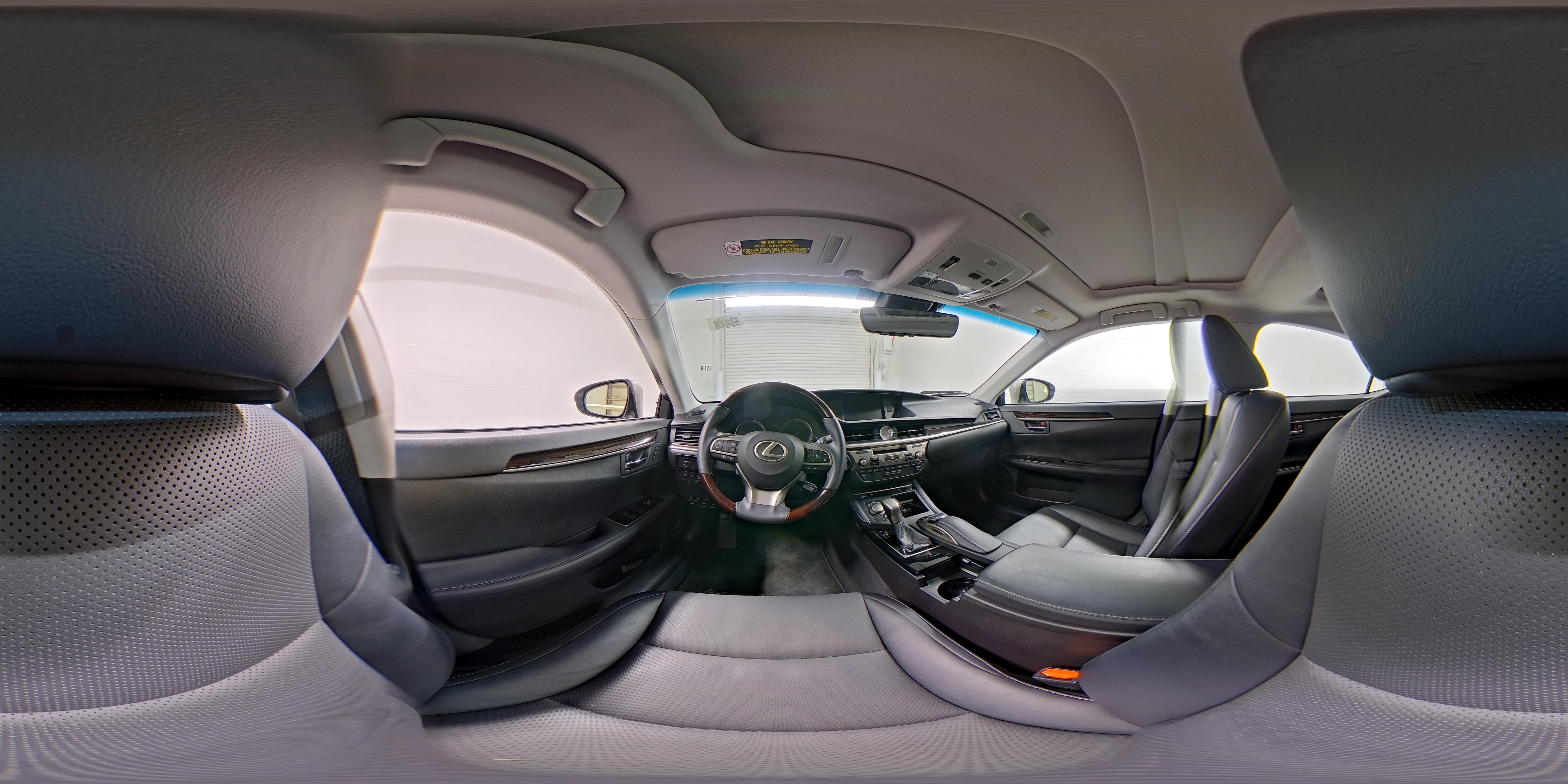 2018 Lexus ES 350 - Photo 28