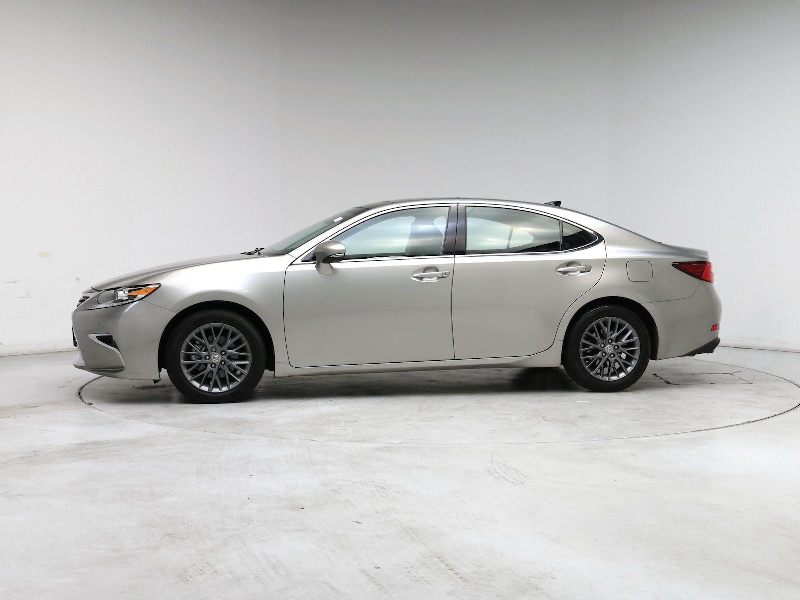 2018 Lexus ES 350 - Photo 4