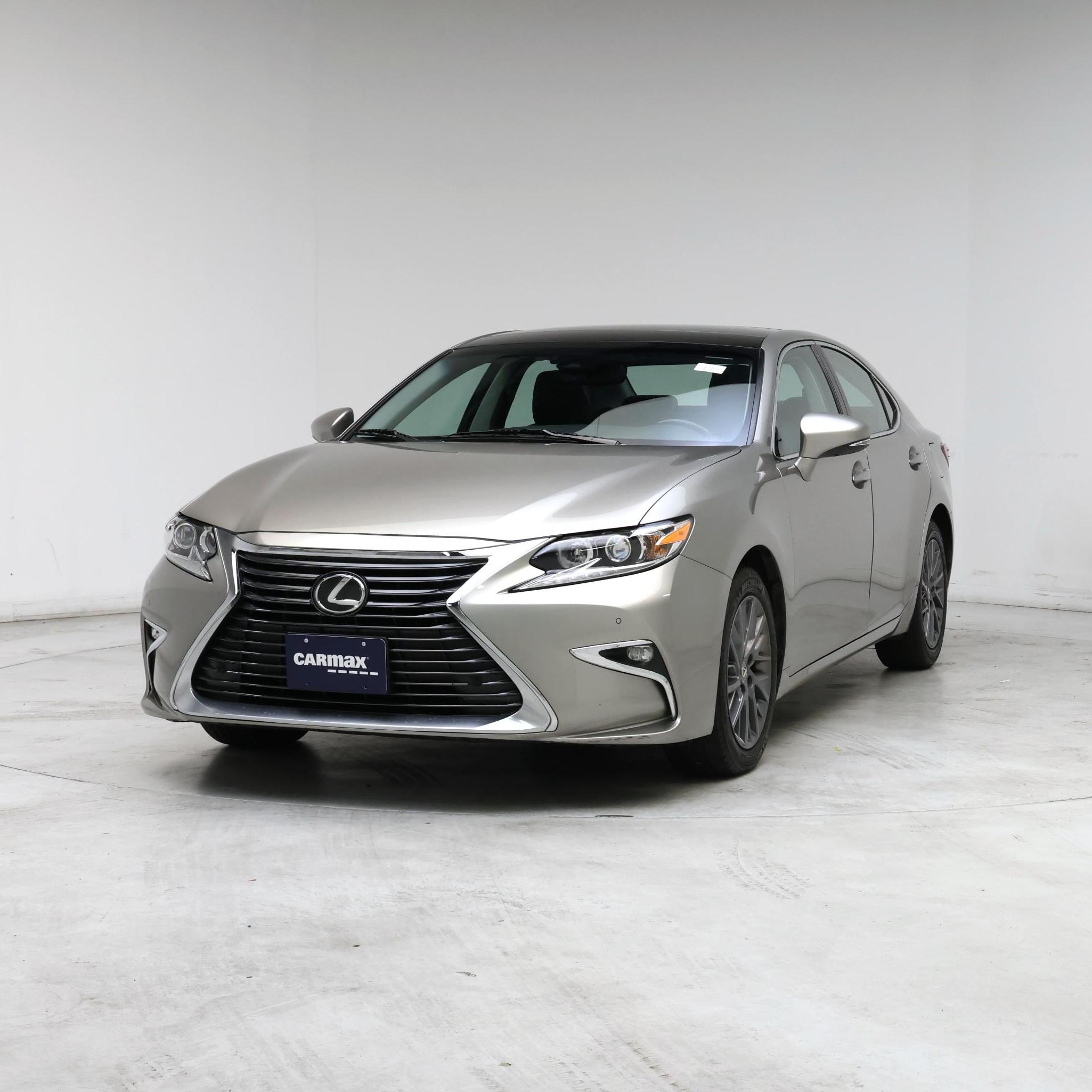 Thumbnail: 2018 Lexus ES - 4