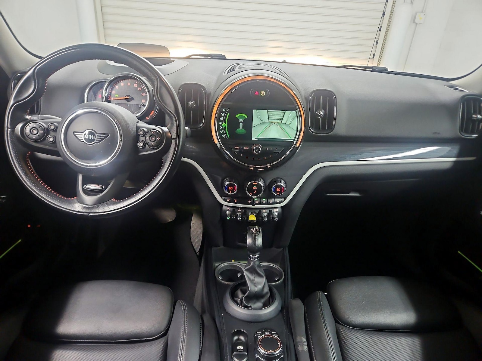 Apple CarPlay® & Head Up Display