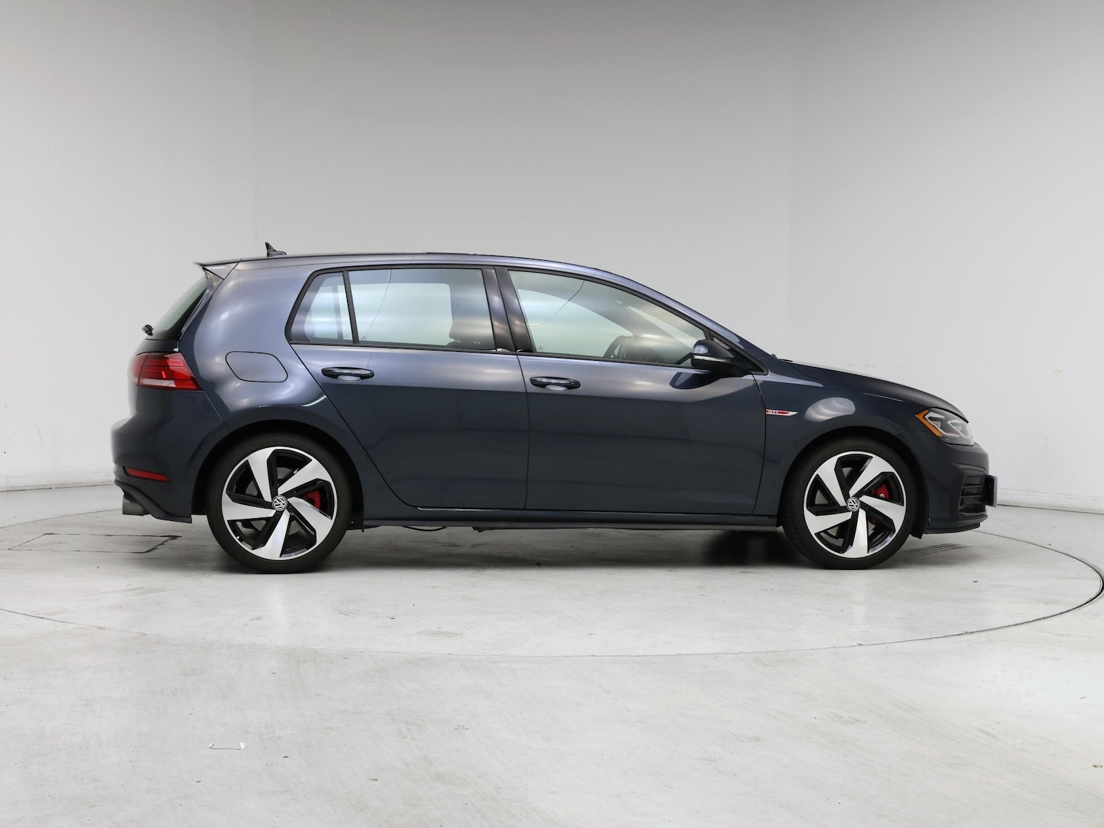 2019 Volkswagen Golf GTI SE - Photo 8
