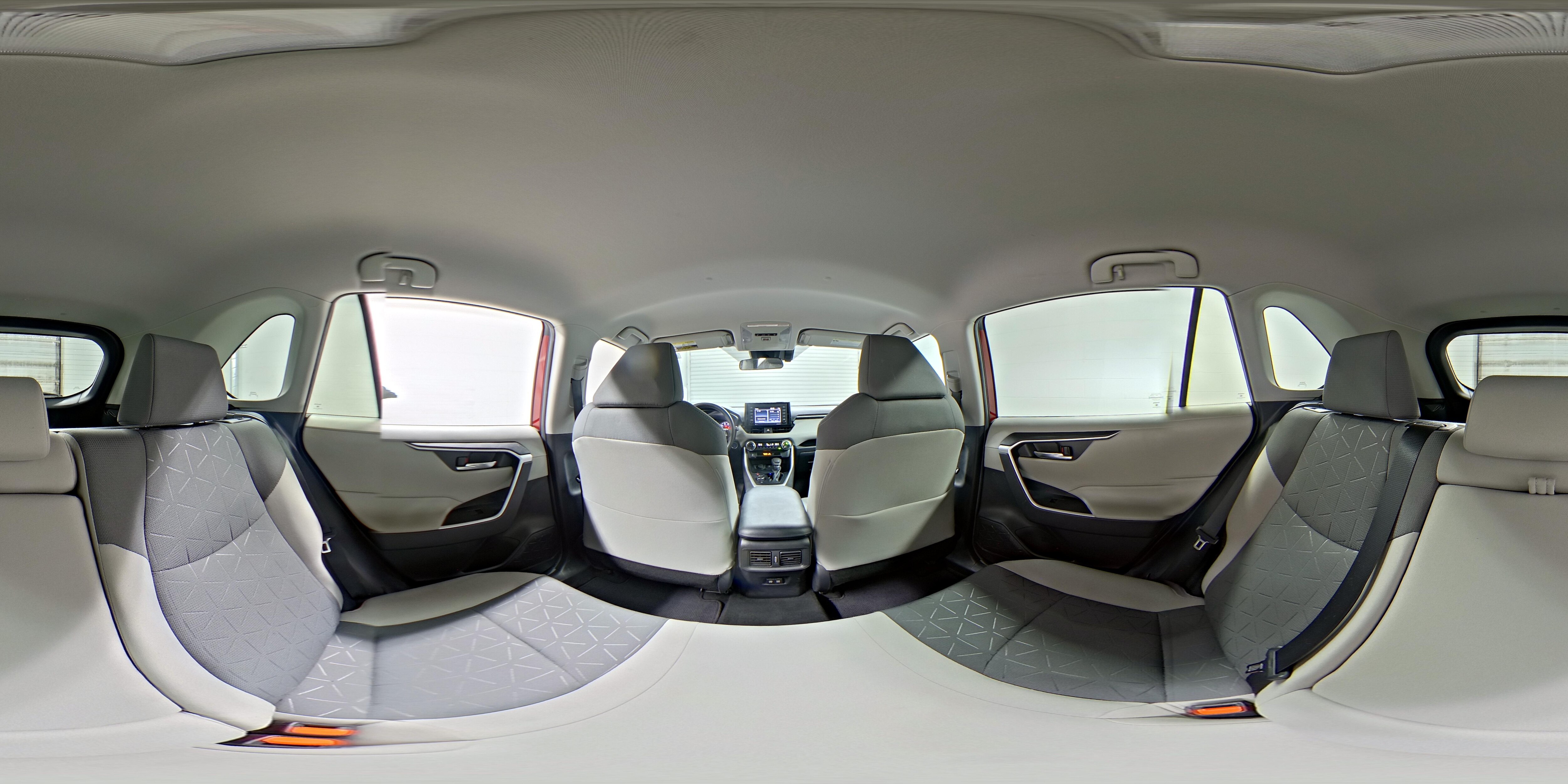 2020 Toyota RAV4 XLE - Photo 25