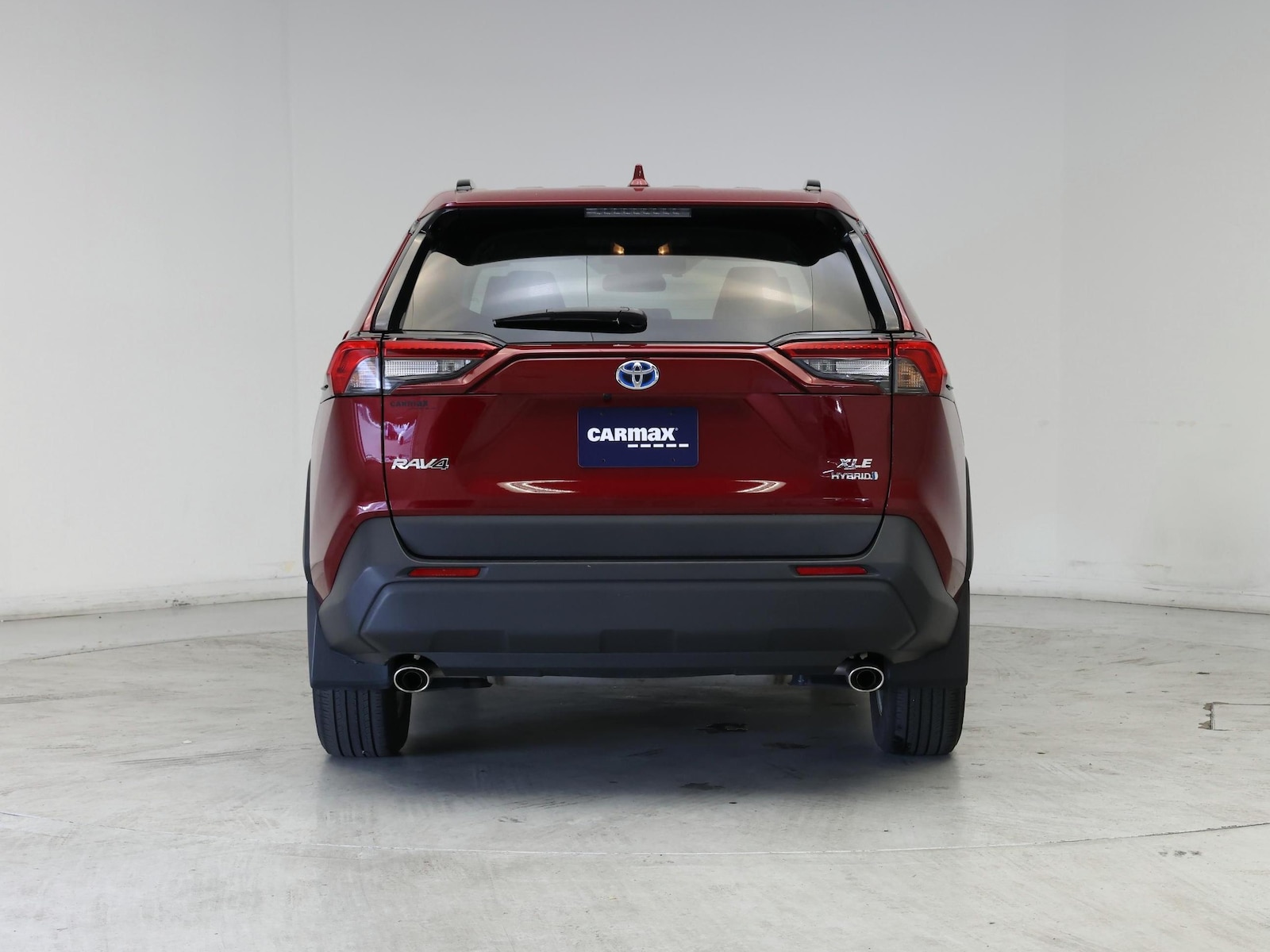 2020 Toyota RAV4 XLE - Photo 7