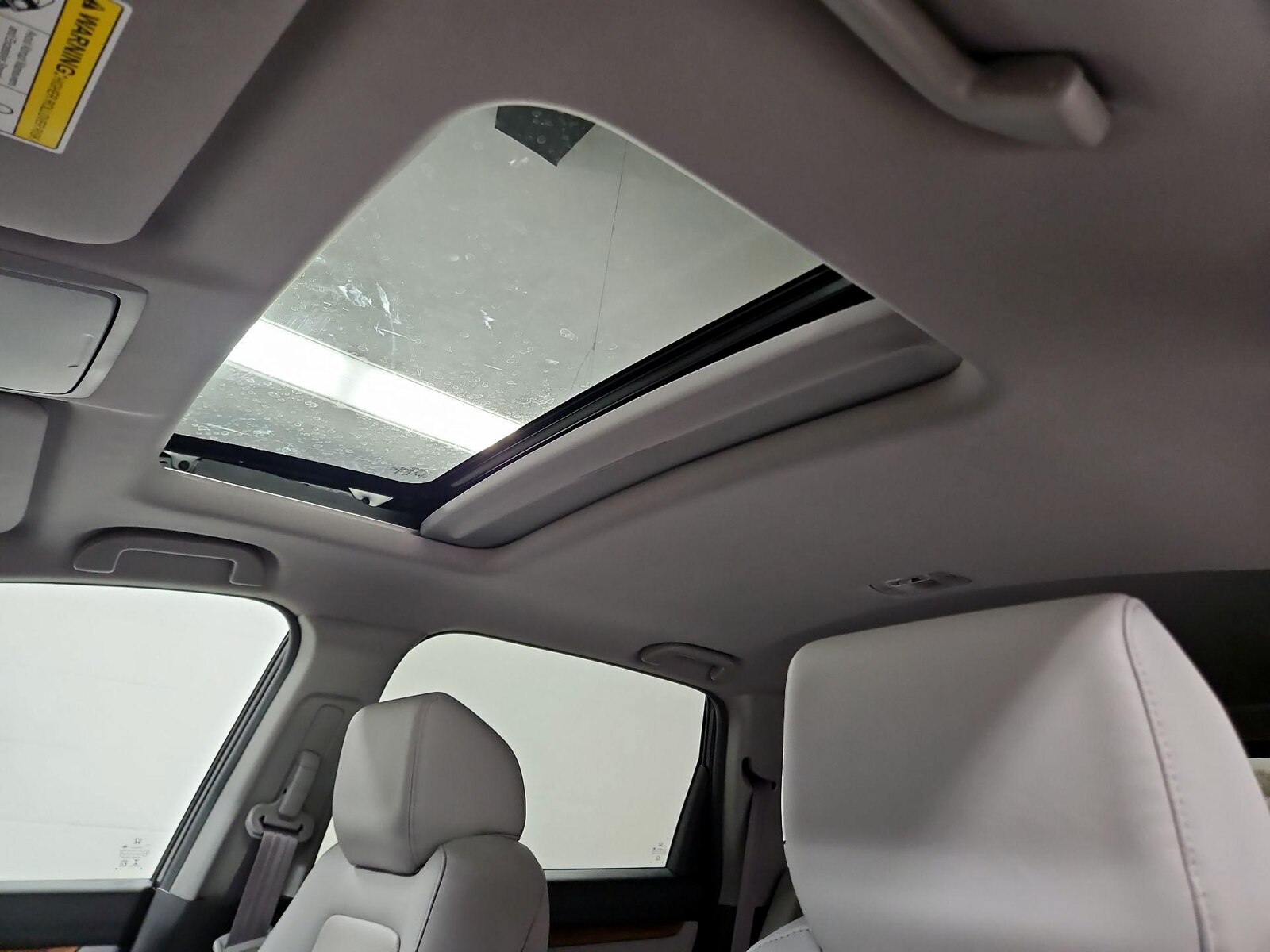 Sunroof(s) & Overhead Airbags