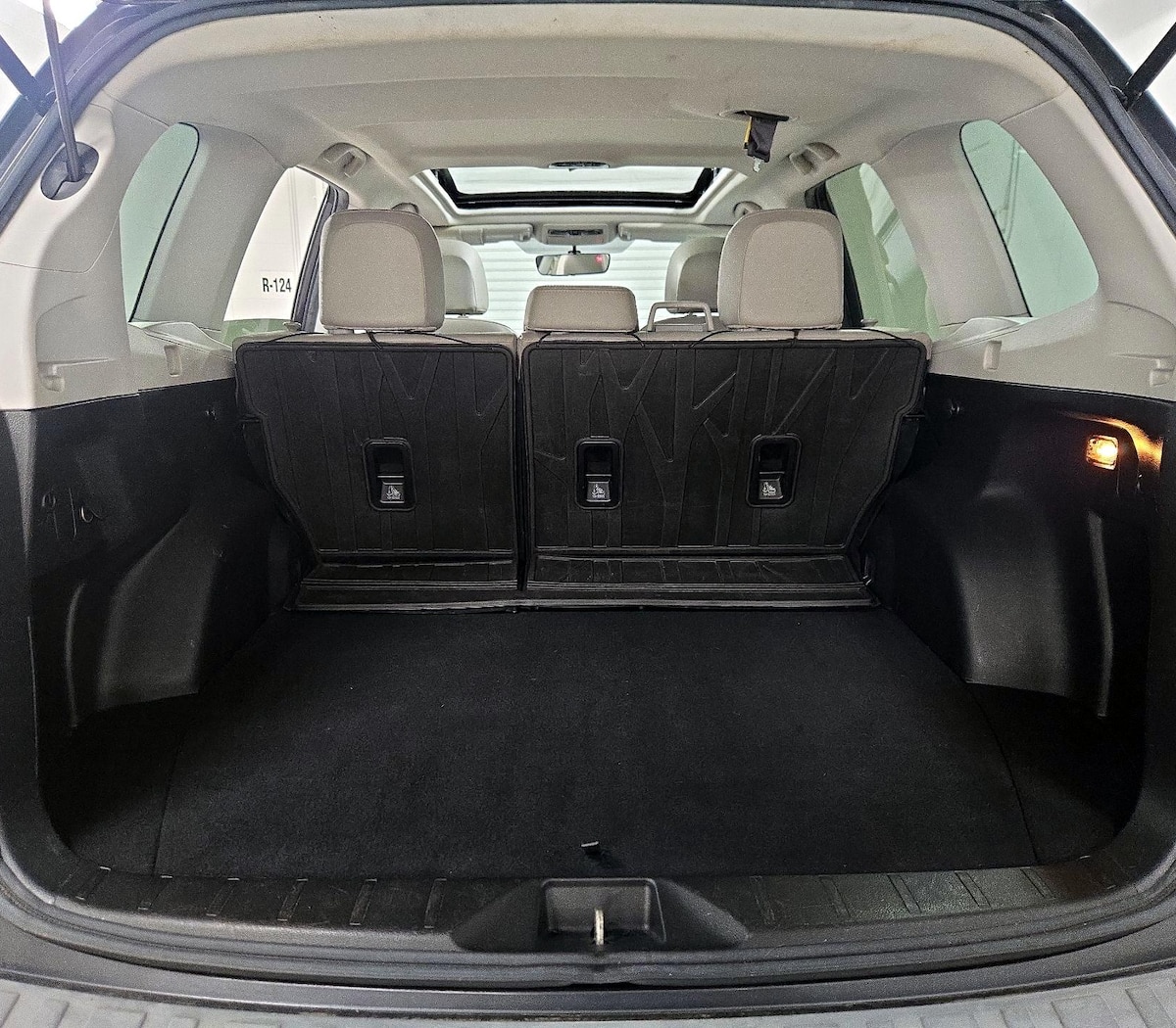Trunk/Cargo (Seats Up)