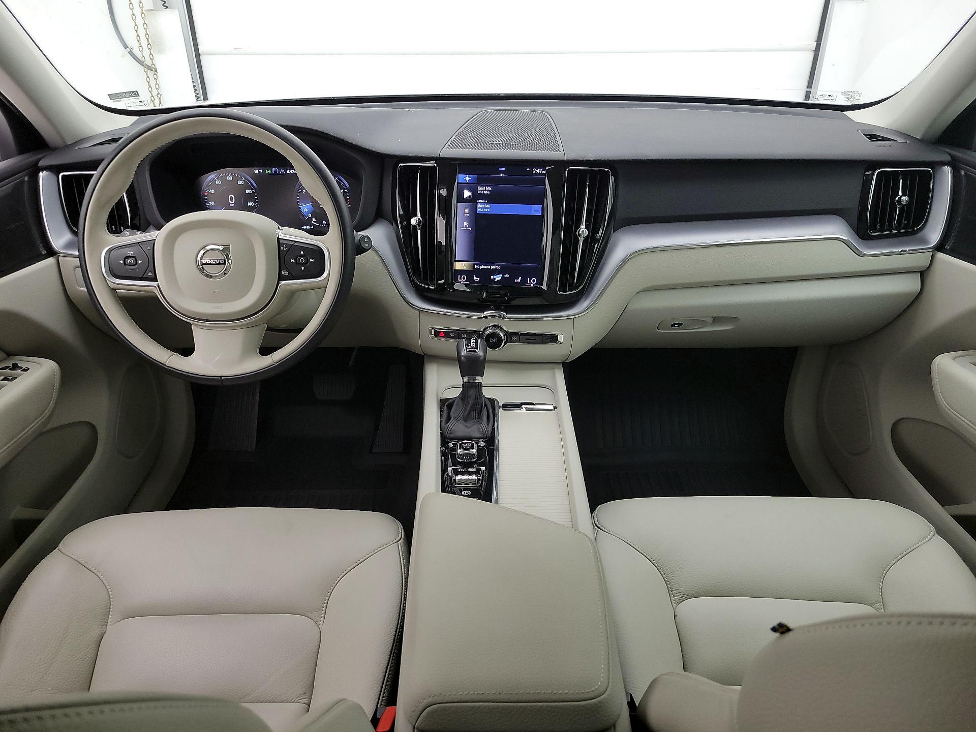 Thumbnail: 2019 Volvo XC60 - 9