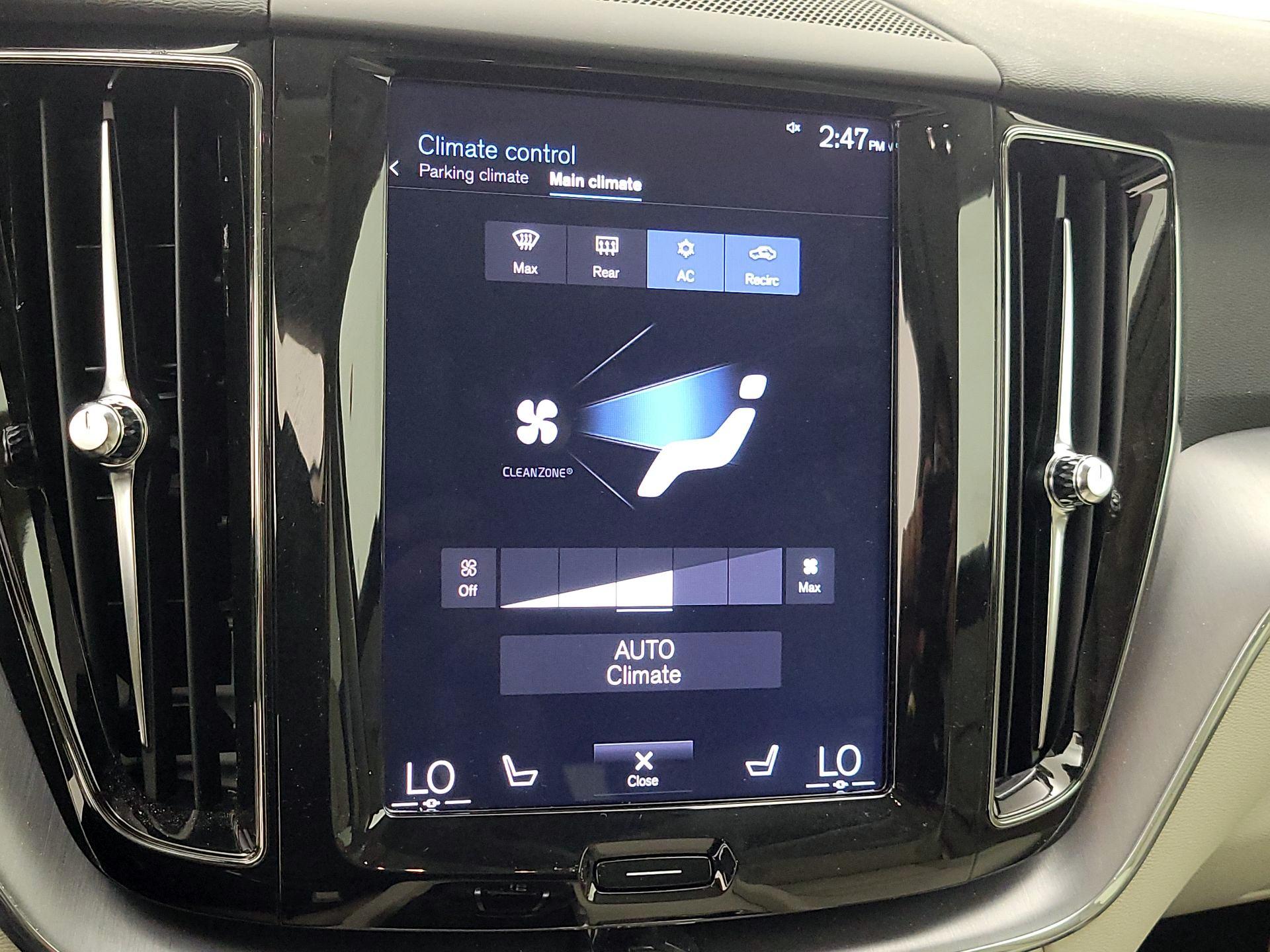 Thumbnail: 2019 Volvo XC60 - 16
