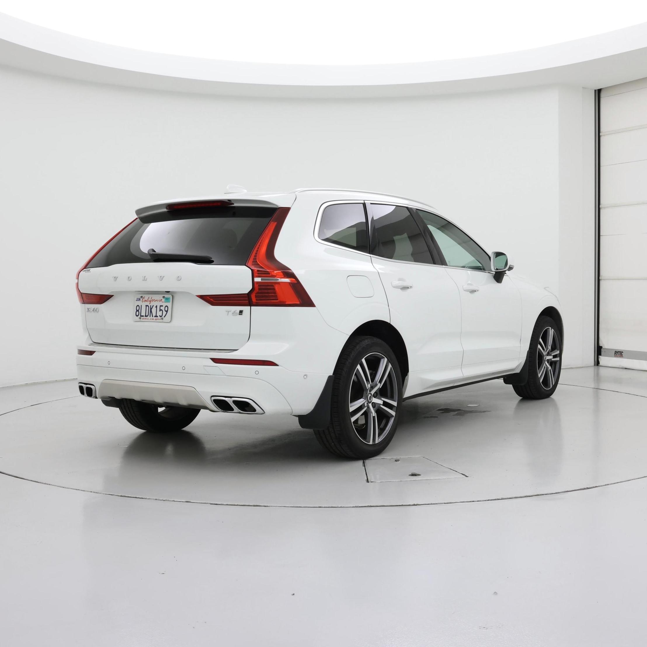 Thumbnail: 2019 Volvo XC60 - 8