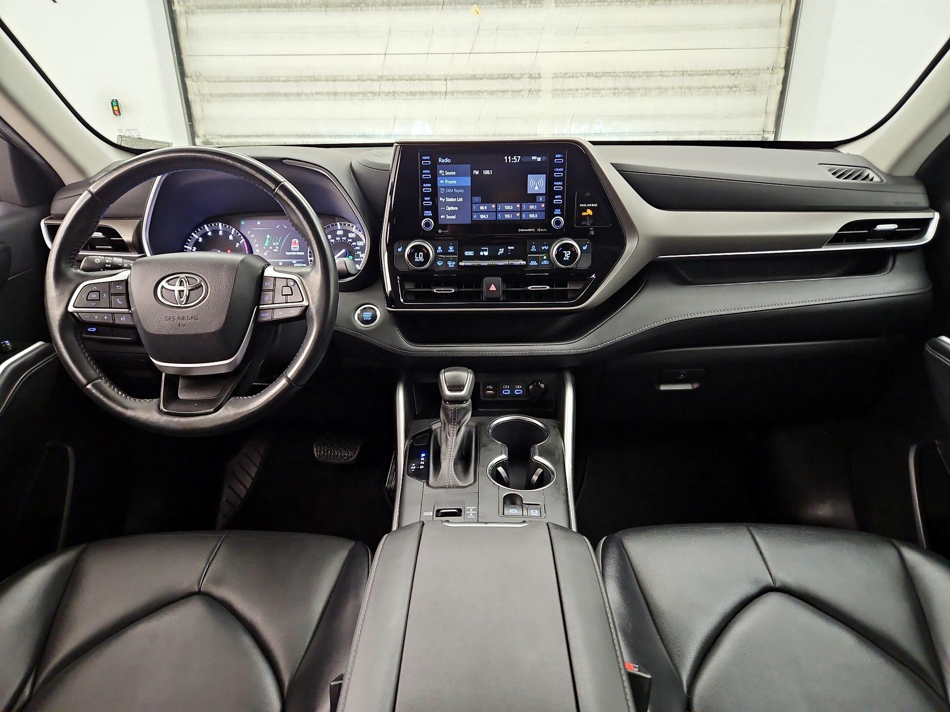 Thumbnail: 2022 Toyota Highlander - 9