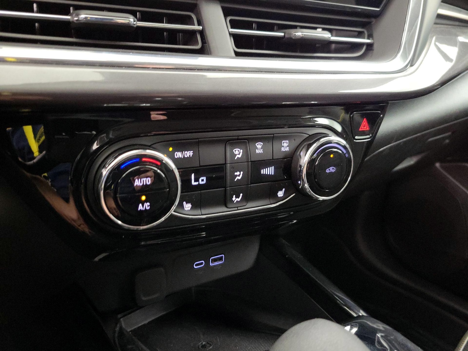 2024 Chevrolet Trax Activ - Photo 17