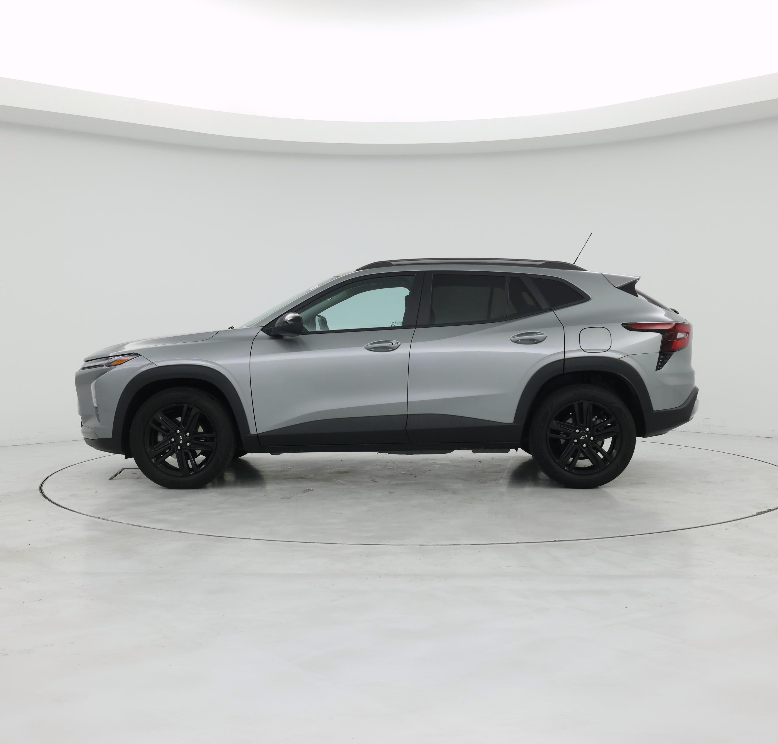 Thumbnail: 2024 Chevrolet Trax - 3