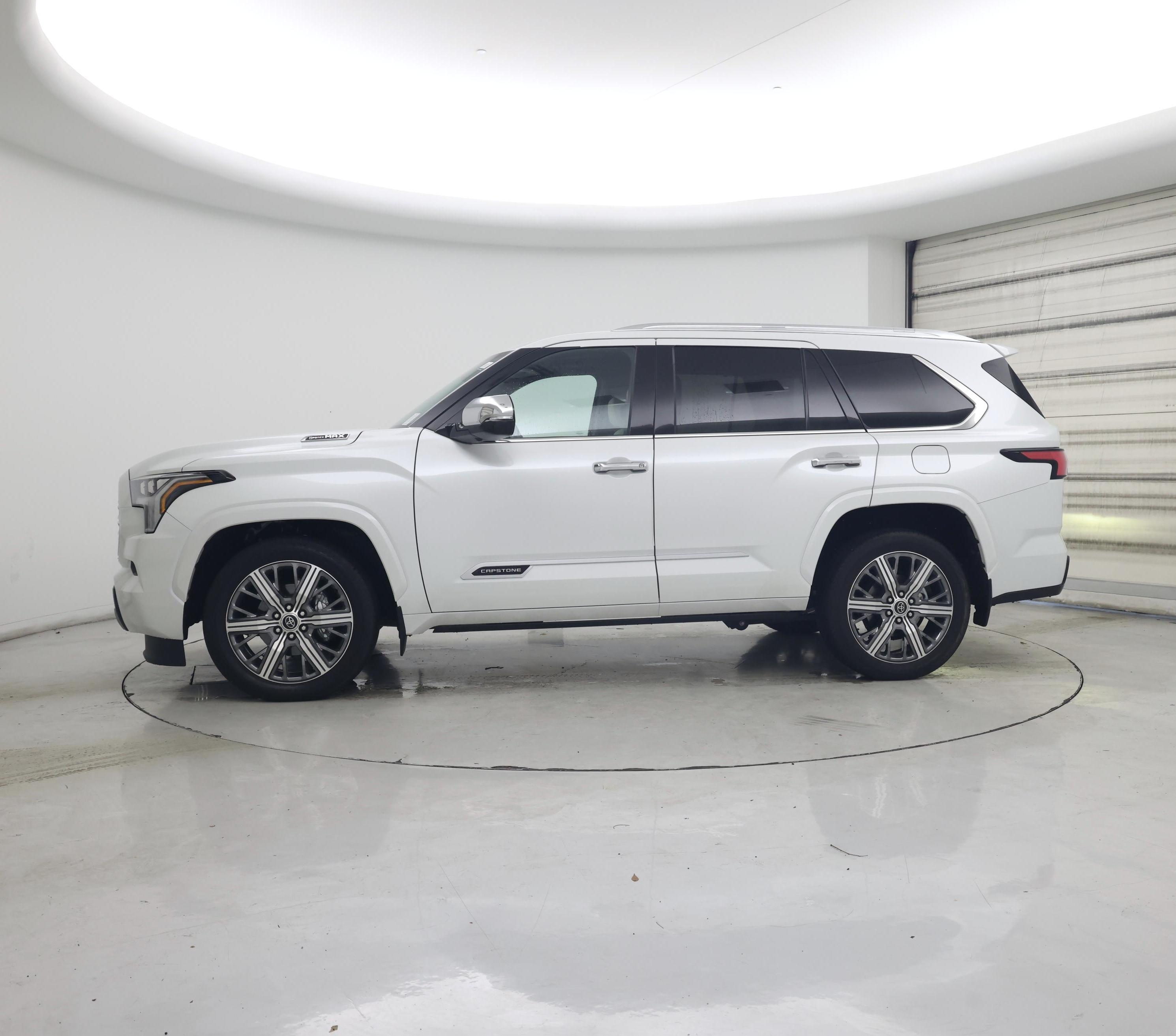 Thumbnail: 2023 Toyota Sequoia - 3