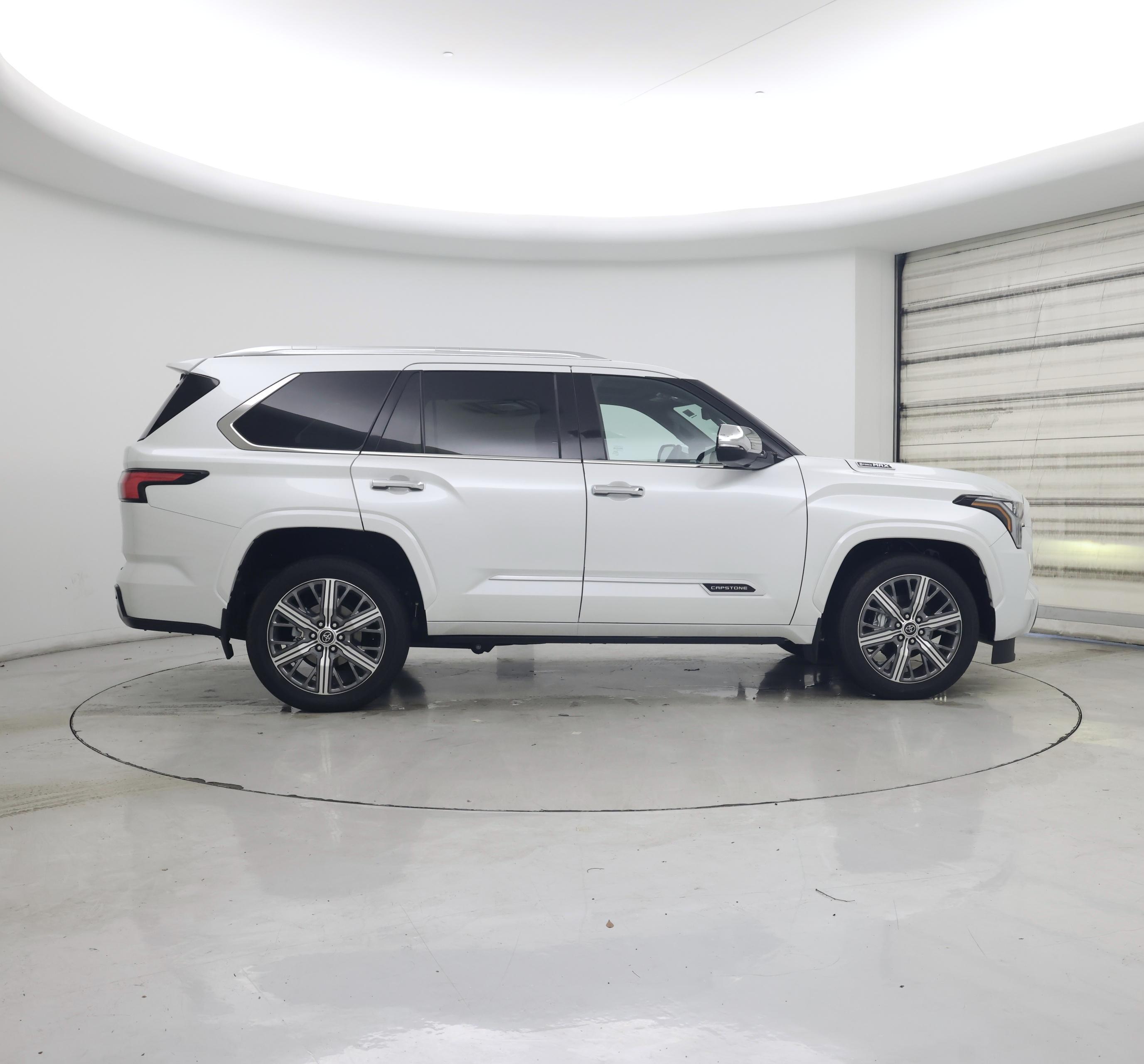 Thumbnail: 2023 Toyota Sequoia - 7