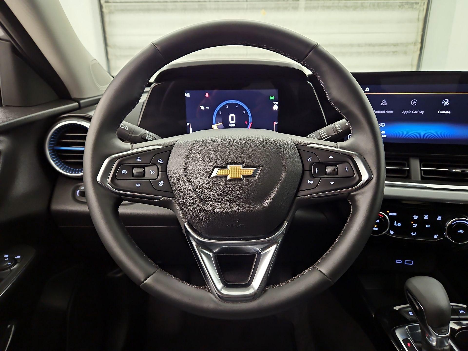 Thumbnail: 2025 Chevrolet Trax - 10